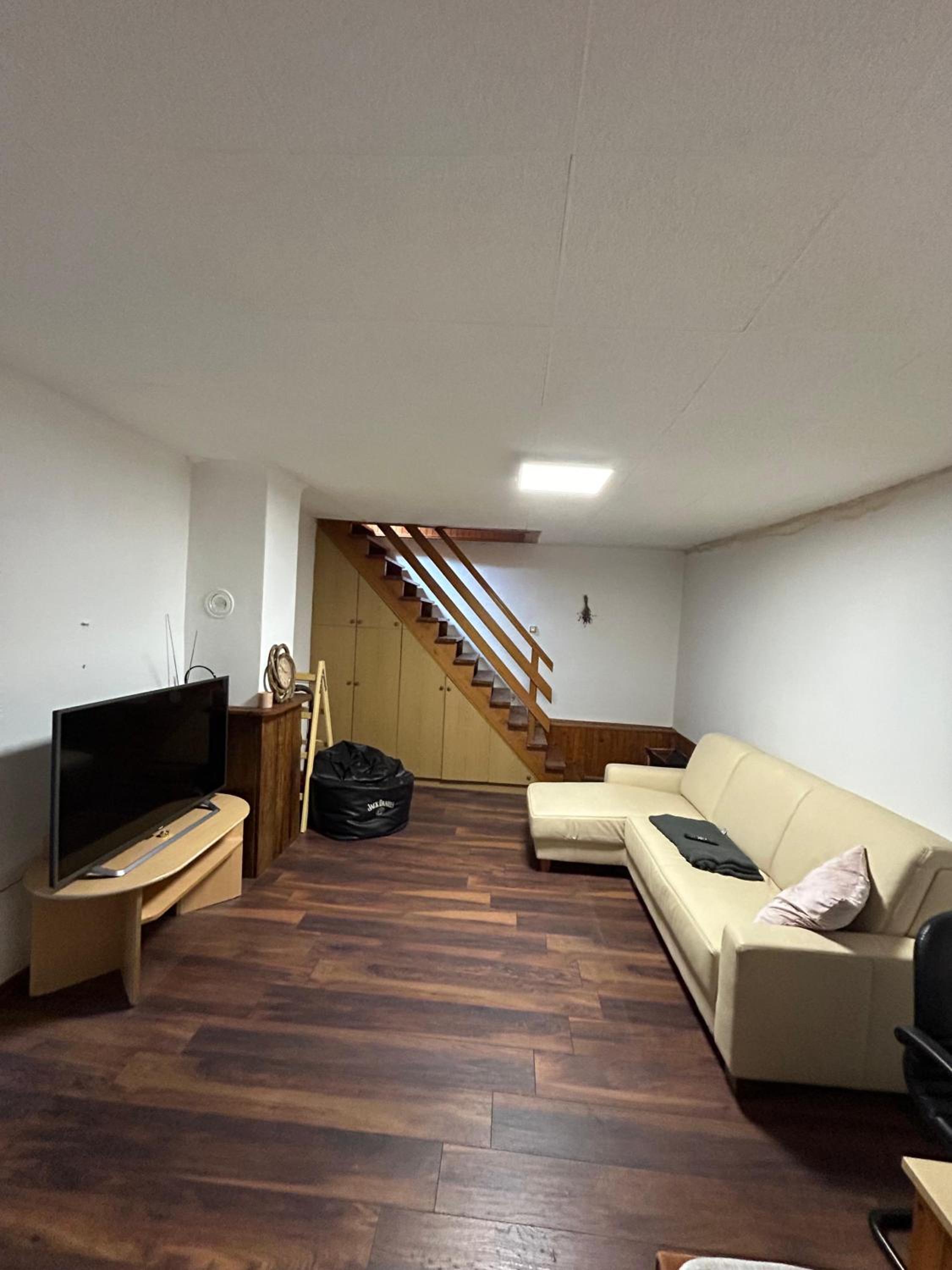 Deluxe Room (2 Adults + 1 Child)