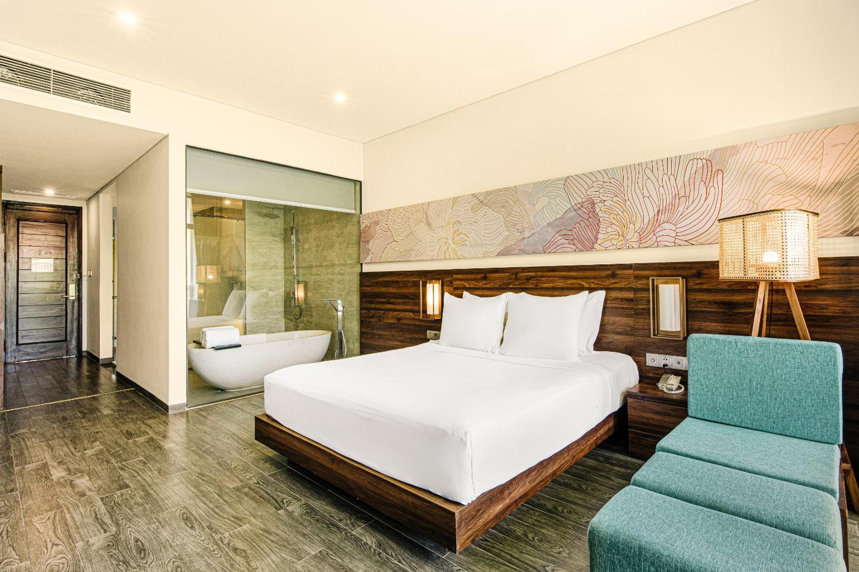 Premier King Room with River View - Photo 6