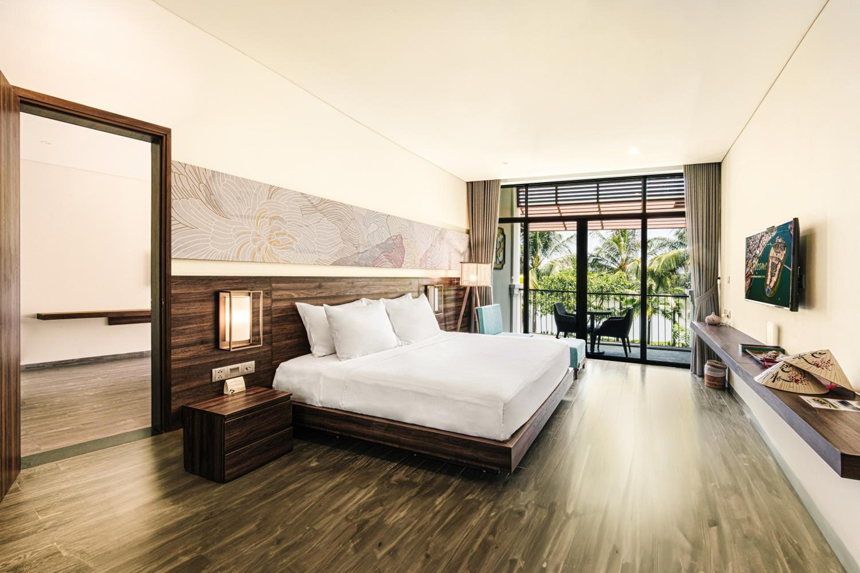 Executive Suite with River View