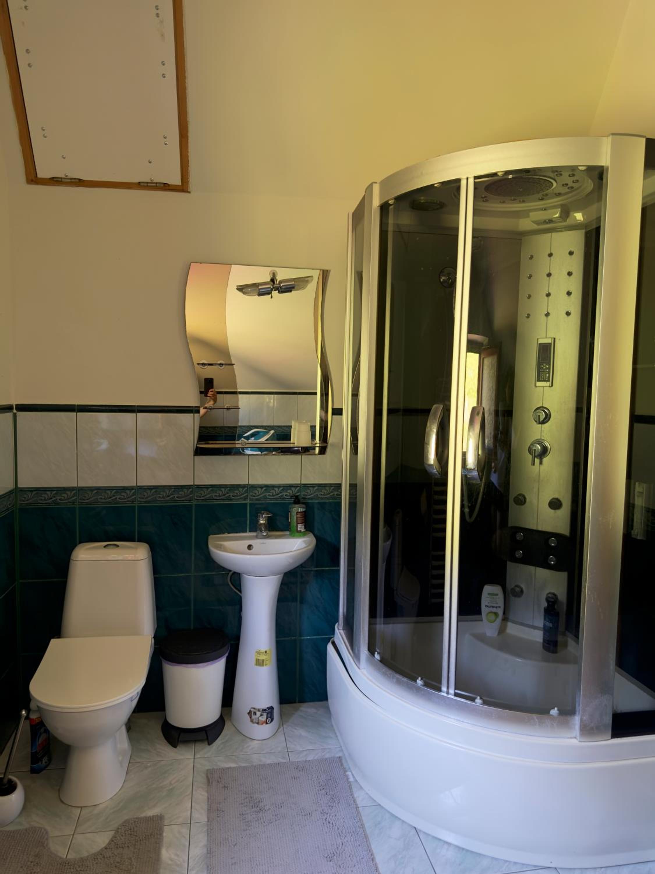 Double Room with Shared Bathroom photo 2
