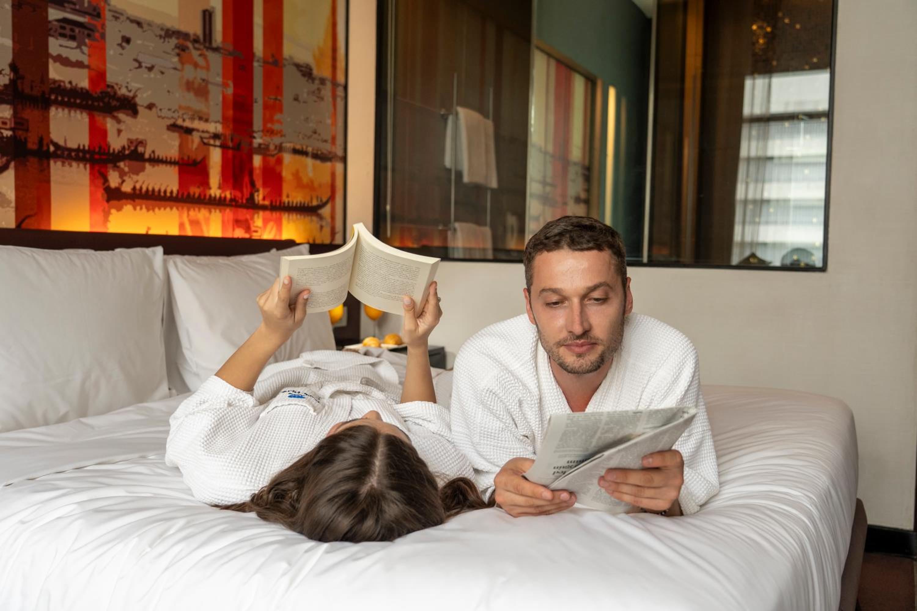 Deluxe Room with City View photo 2