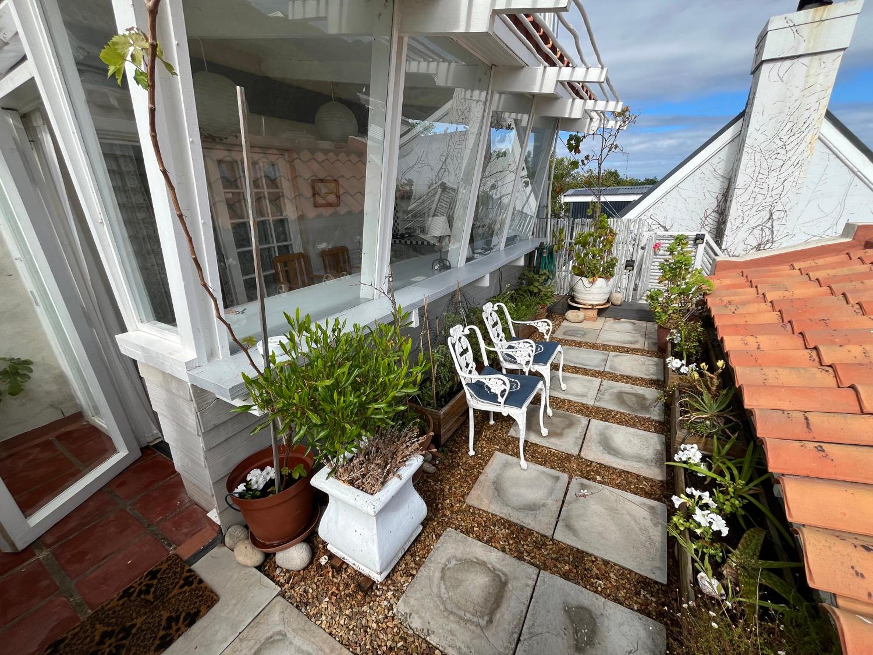 Storyhouse One-bedroom apartment with Terrace photo 2