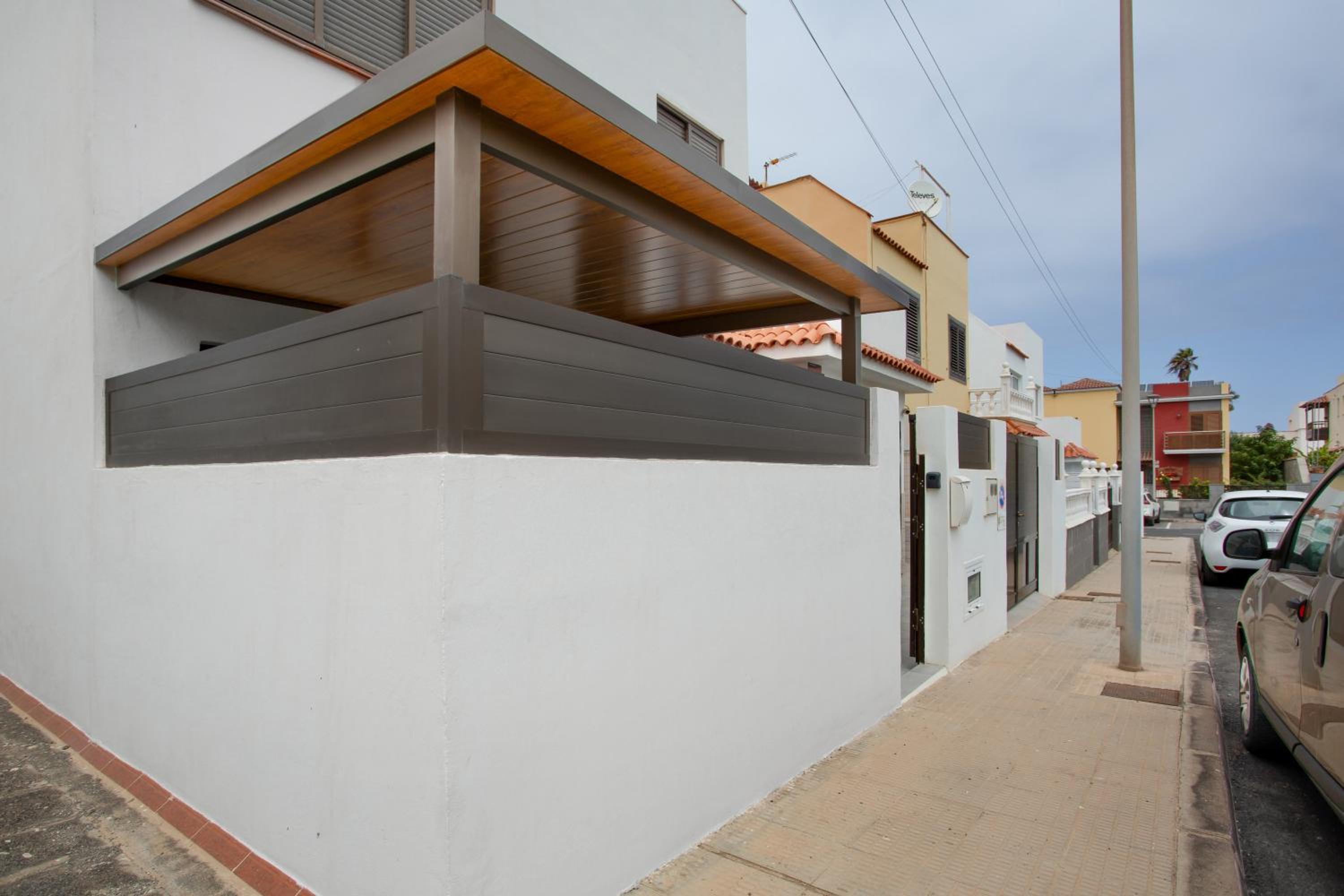 One-Bedroom House photo 2
