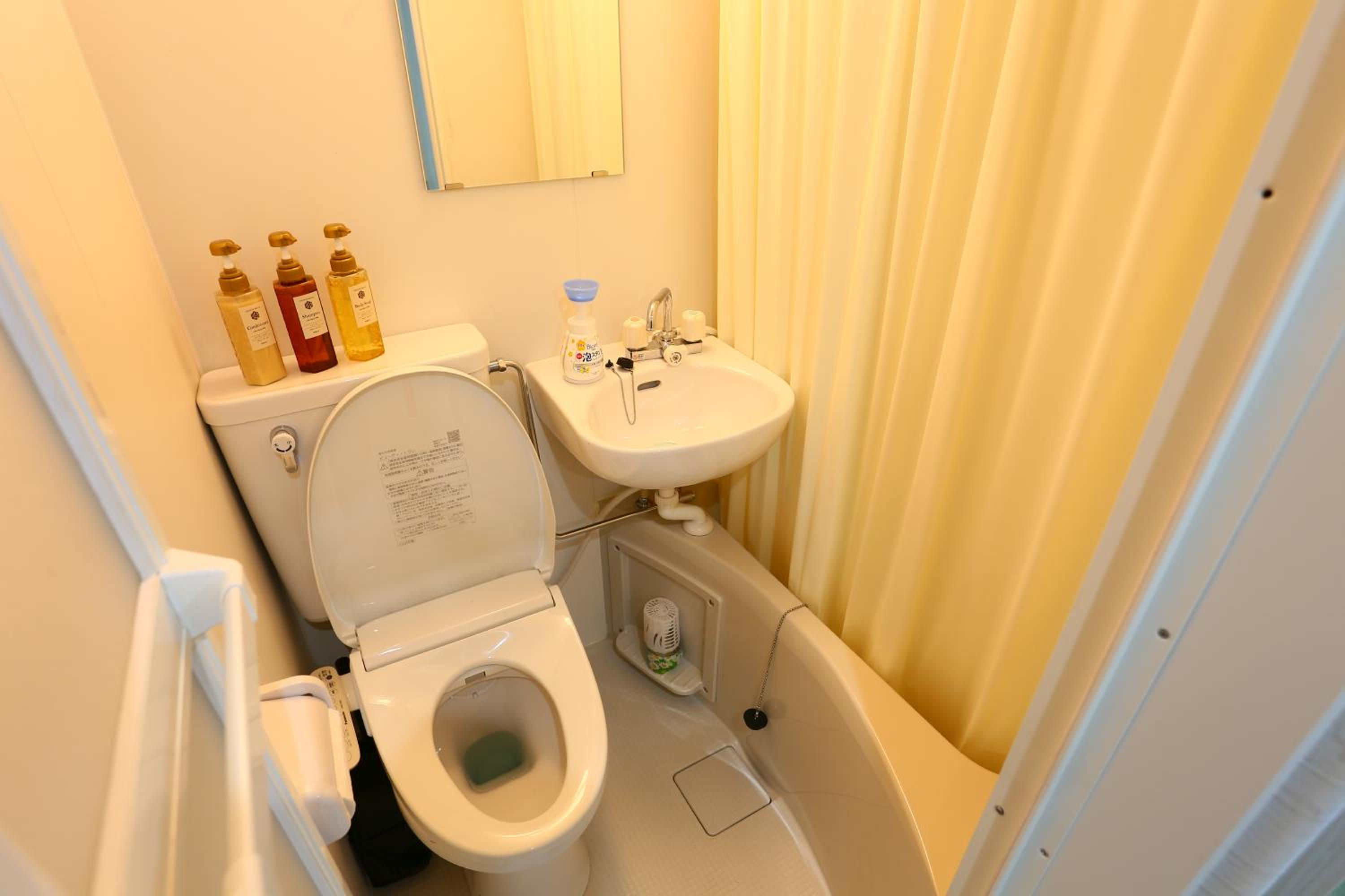 One-Bedroom Apartment photo 3