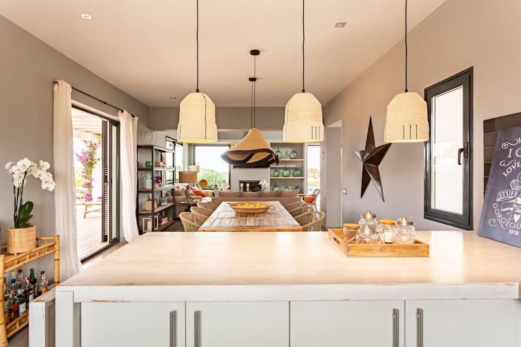Villa photo 2