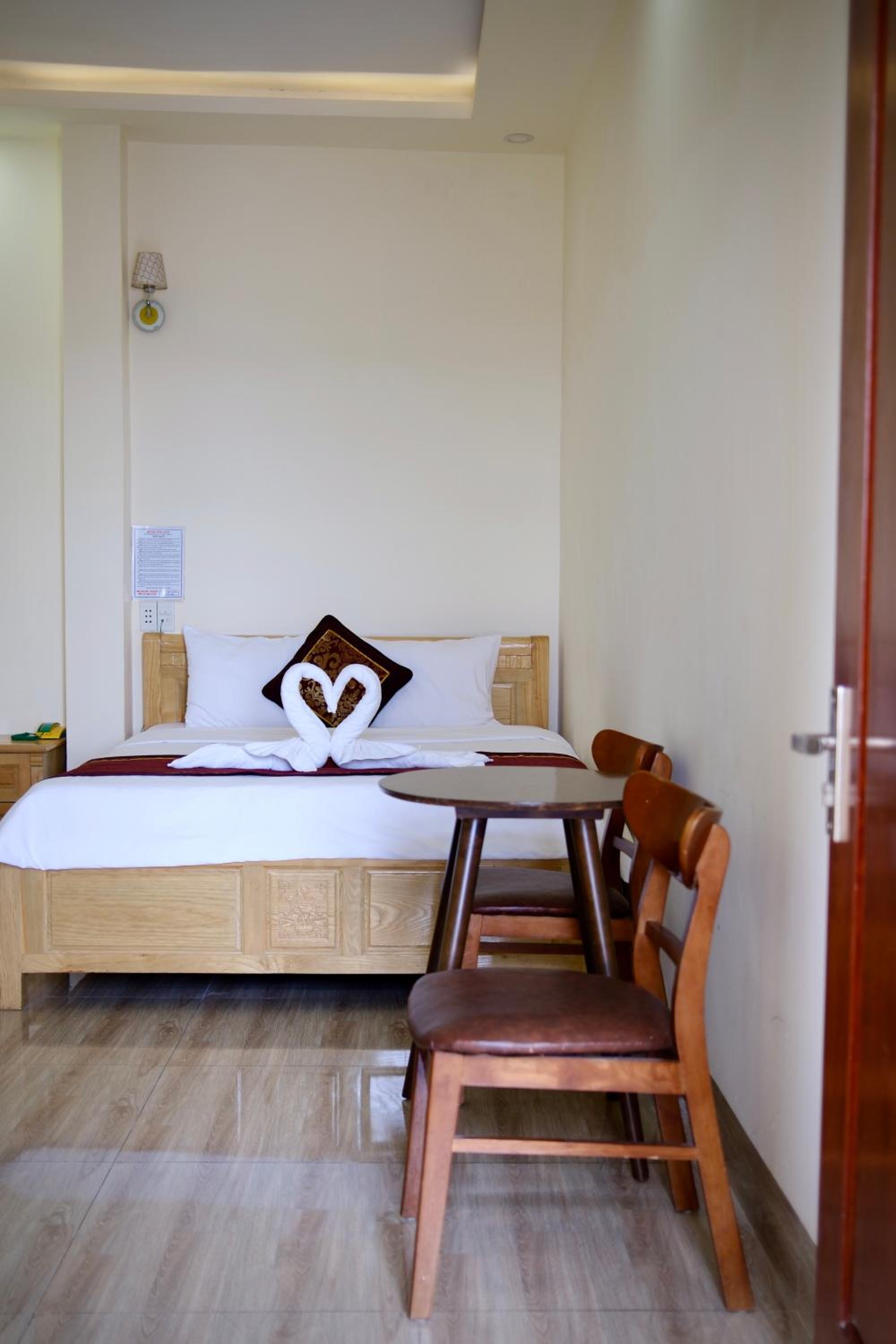 Double Room - Photo 2