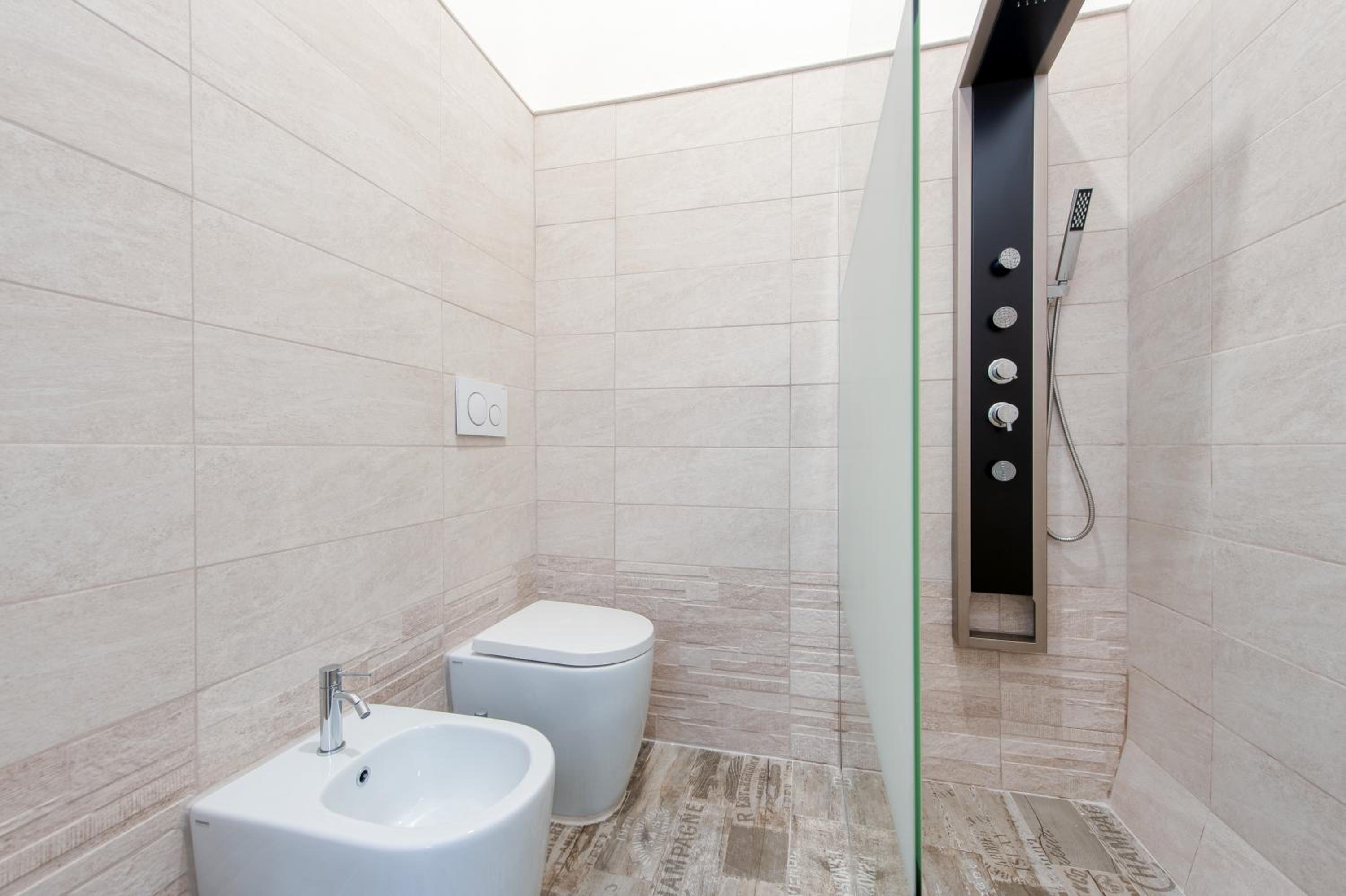Two-Bedroom Deluxe Apartment with Garden View photo 2