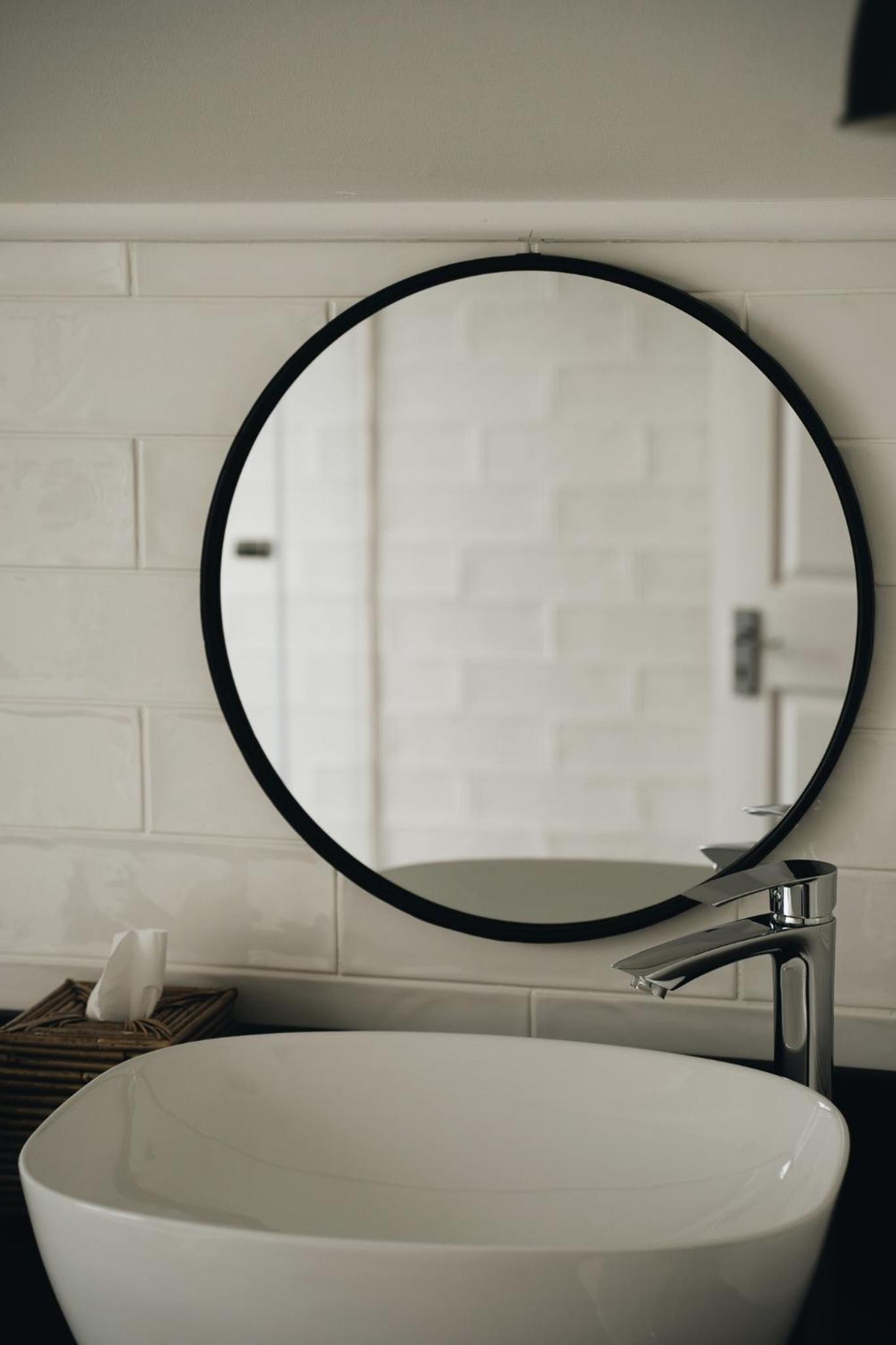 Standard Double or Twin Room - Photo 4