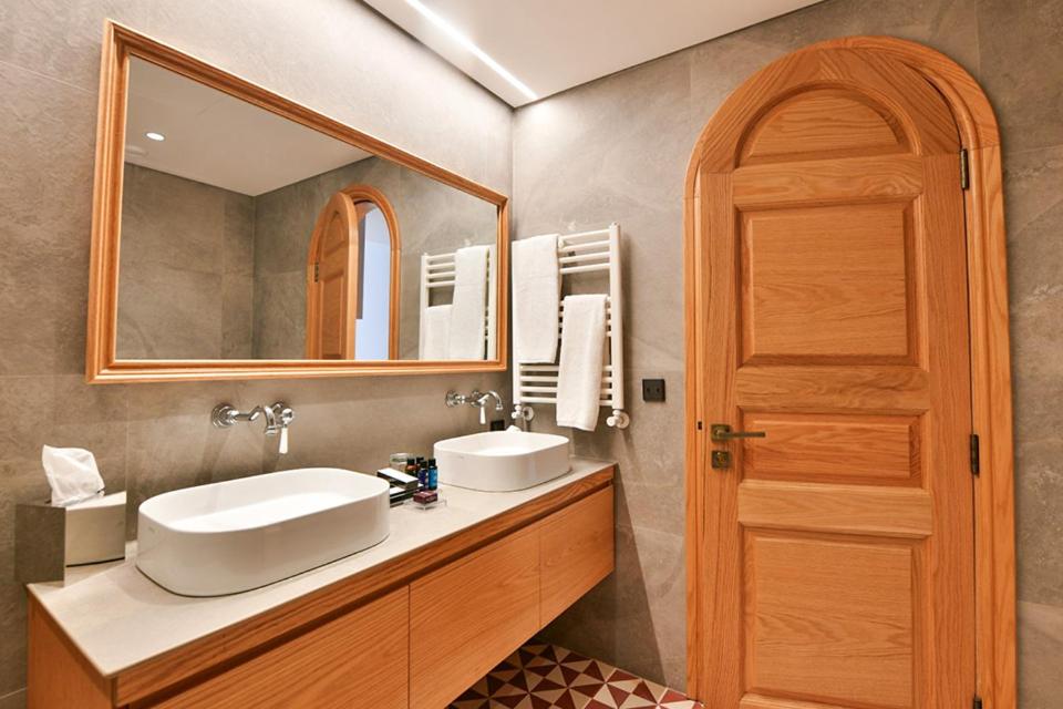 Deluxe Double Room photo 2