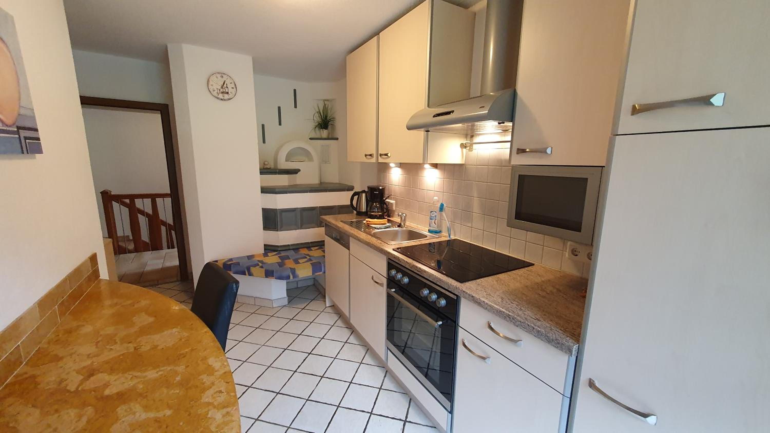 One-Bedroom Apartment photo 2