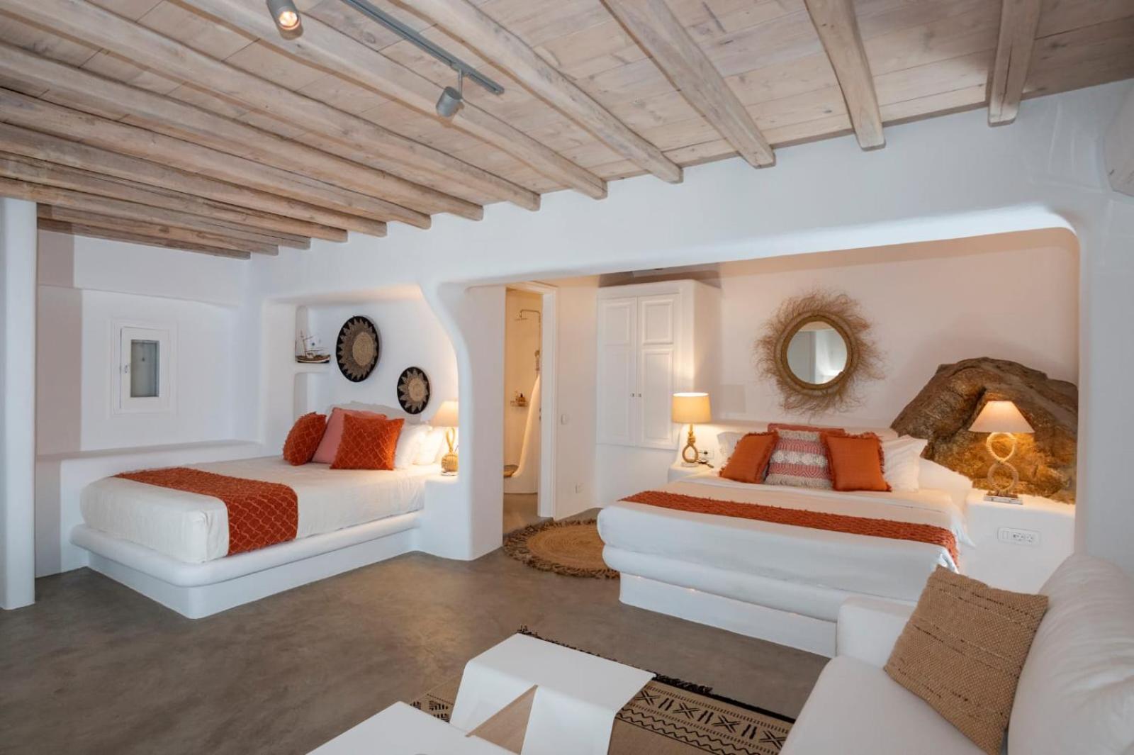 Villa photo 1