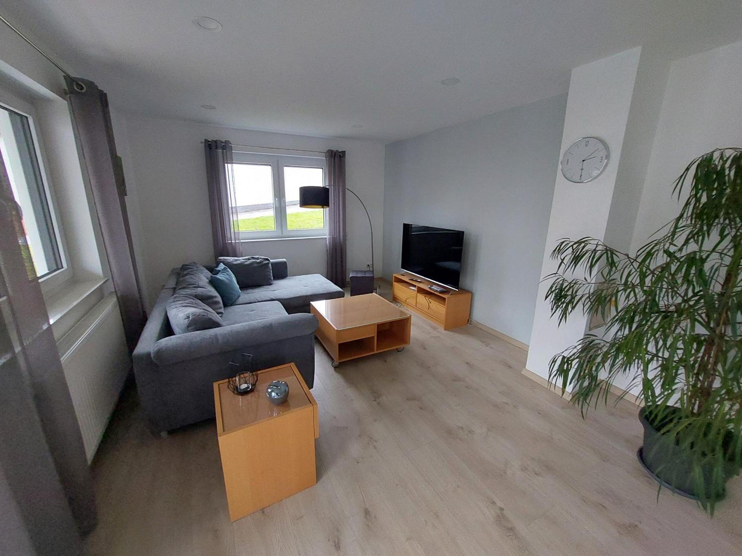 One-Bedroom Apartment with Balcony photo 1
