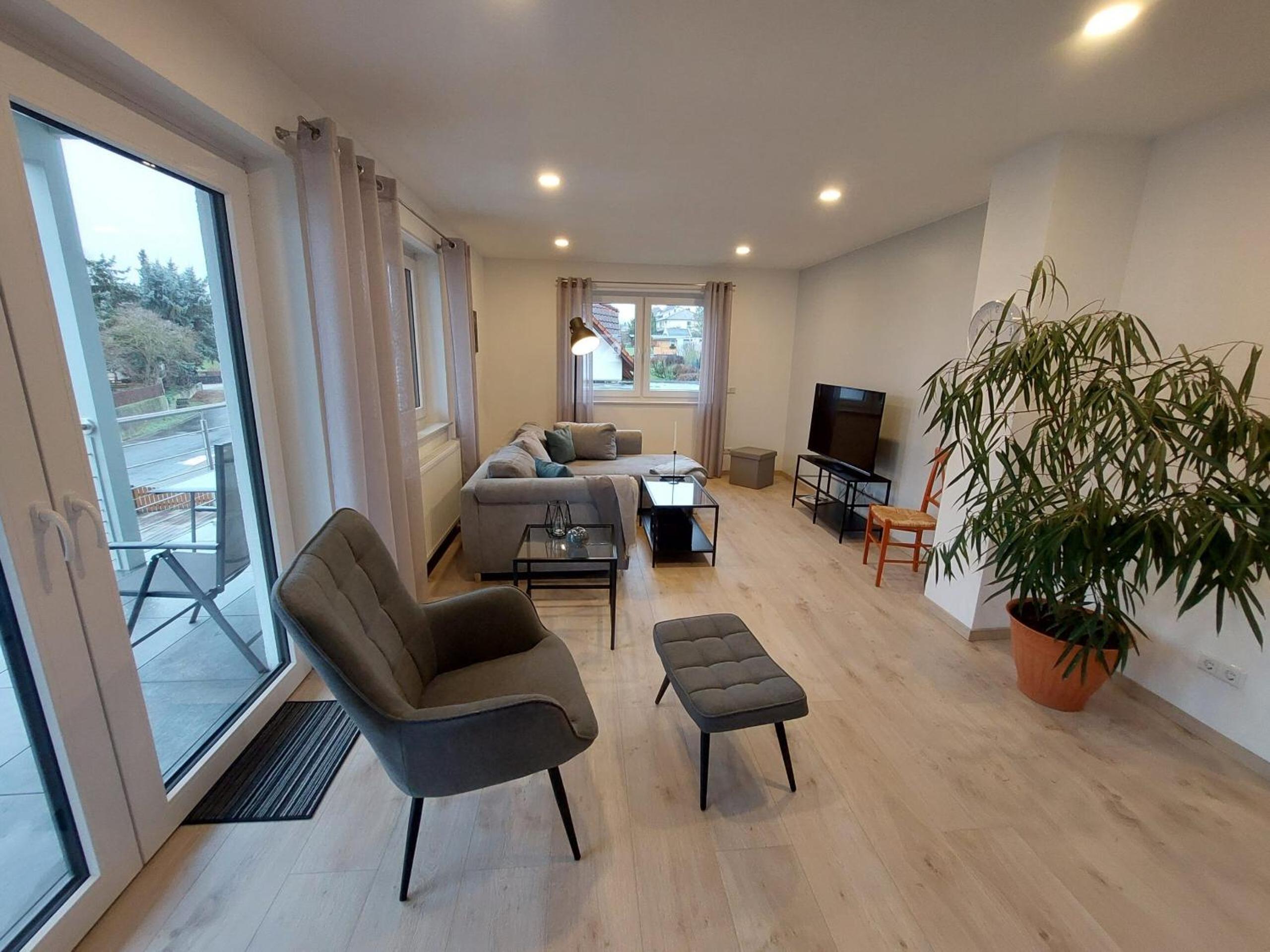 One-Bedroom Apartment with Balcony photo 1