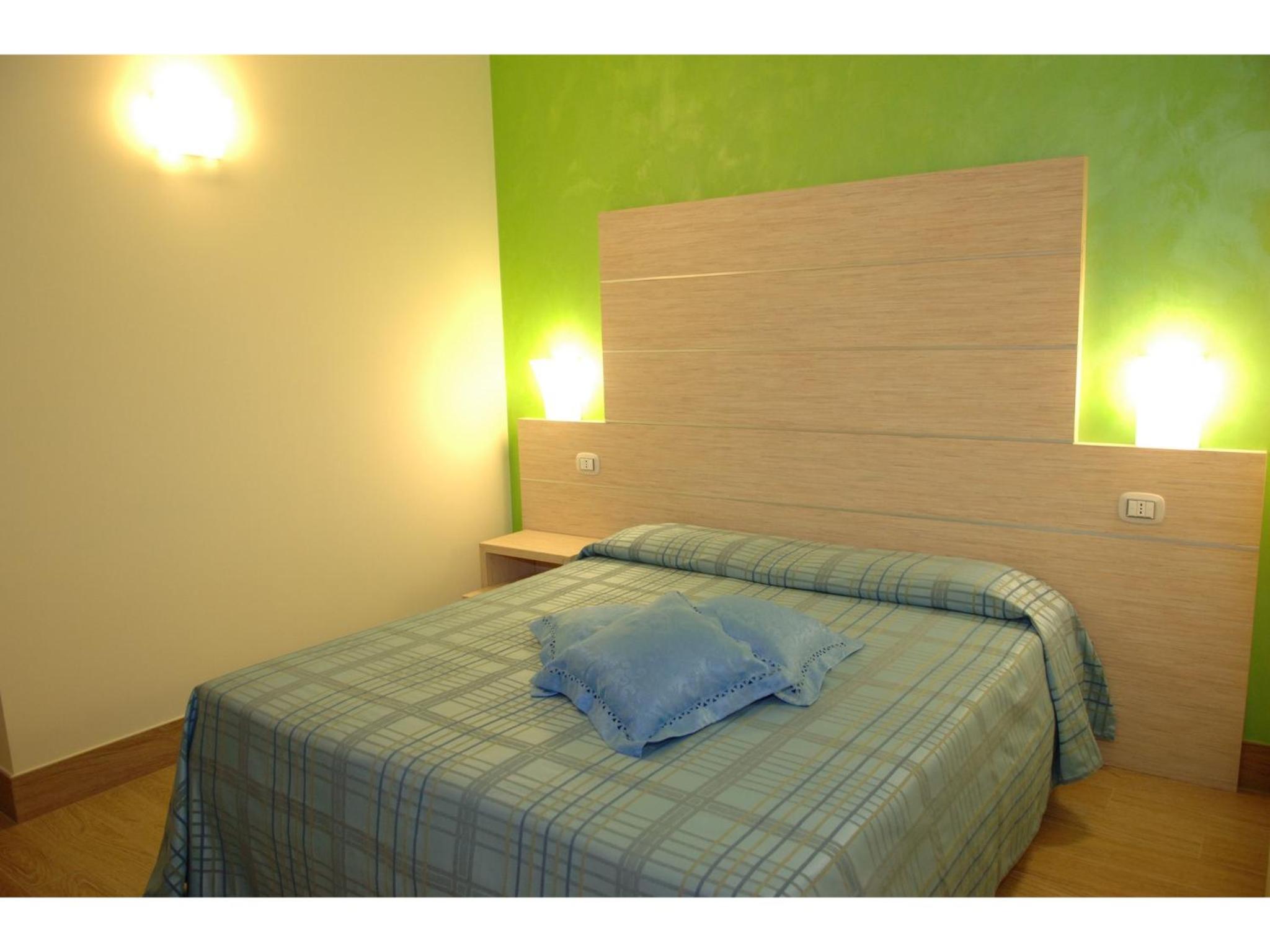 Double or Twin Room - Photo 7