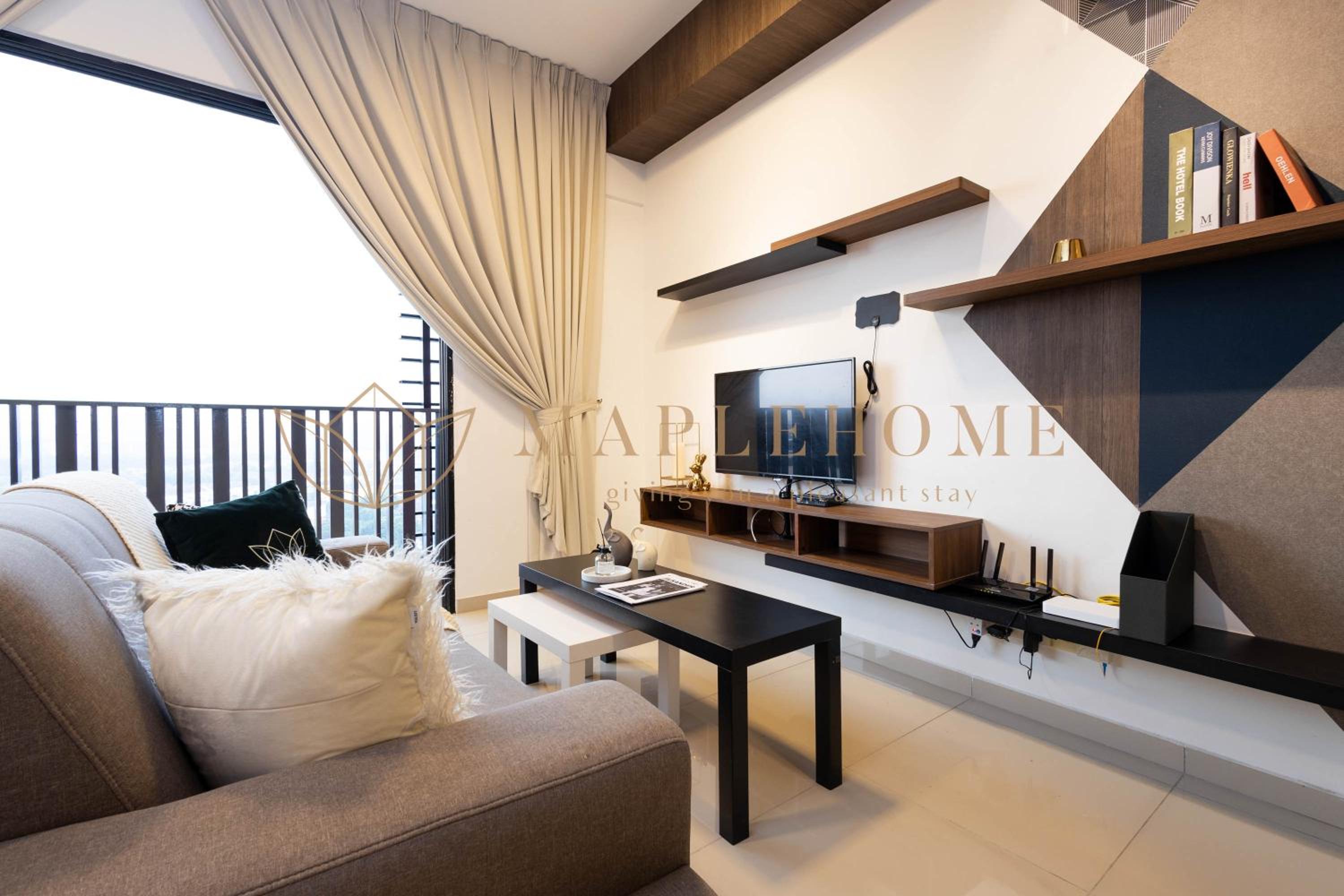 Deluxe Queen Suite - Photo 4
