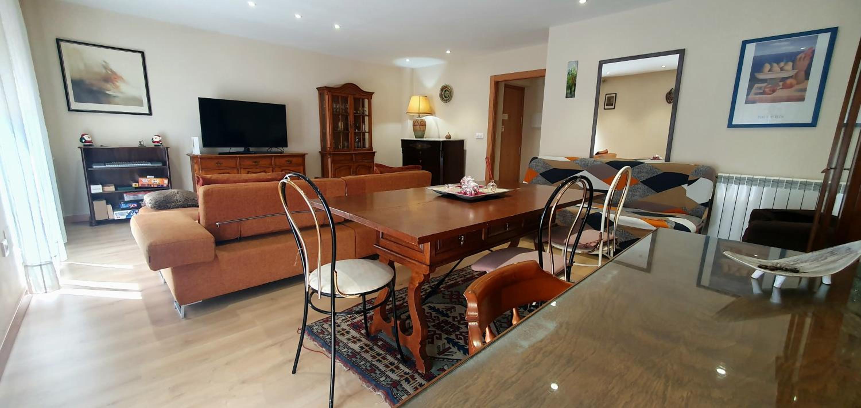 Three-Bedroom Apartment - Photo 3