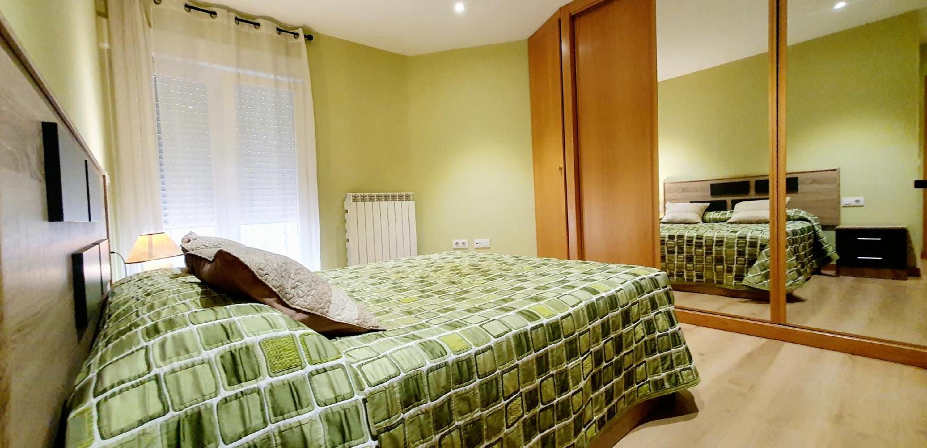 Three-Bedroom Apartment - Photo 7