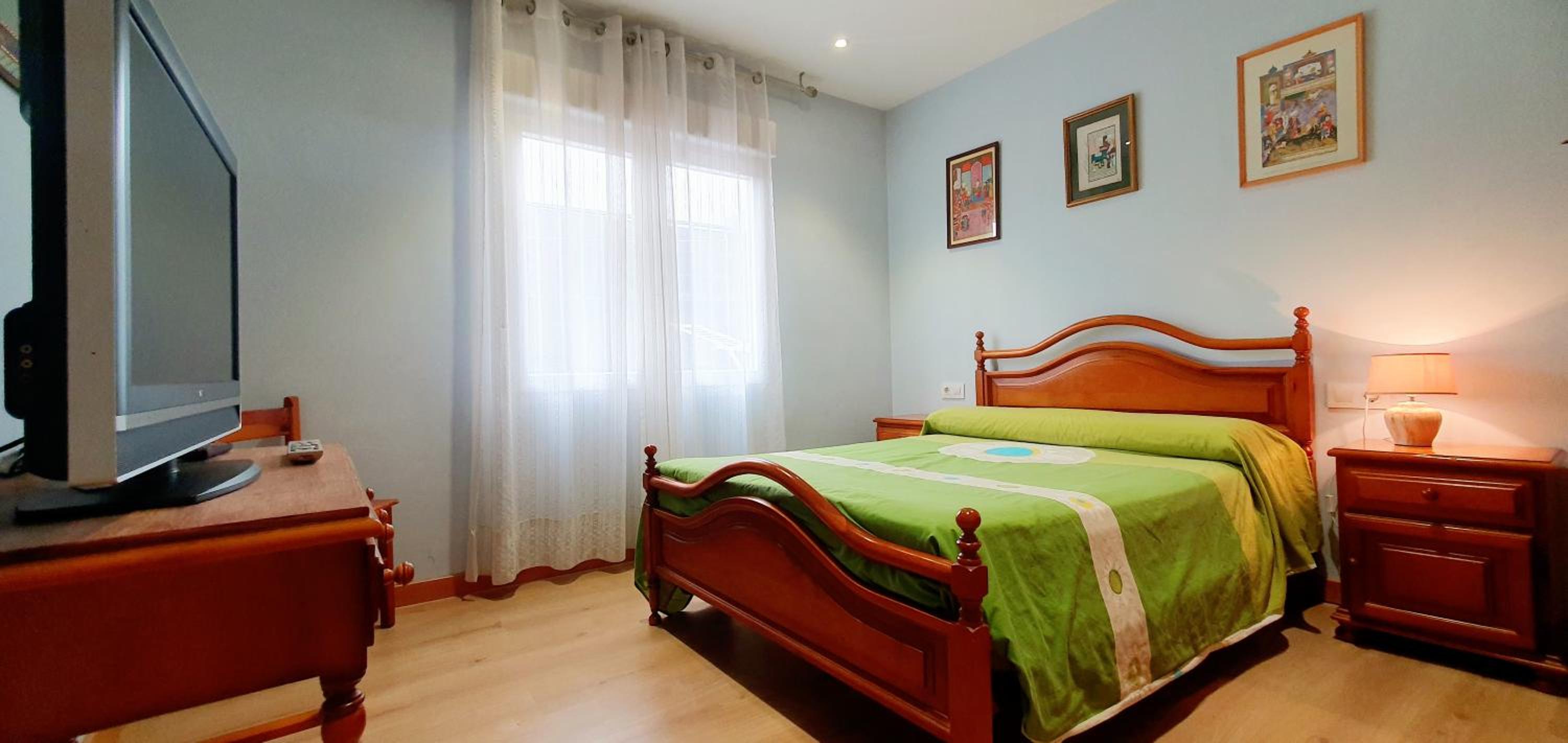 Three-Bedroom Apartment - Photo 9