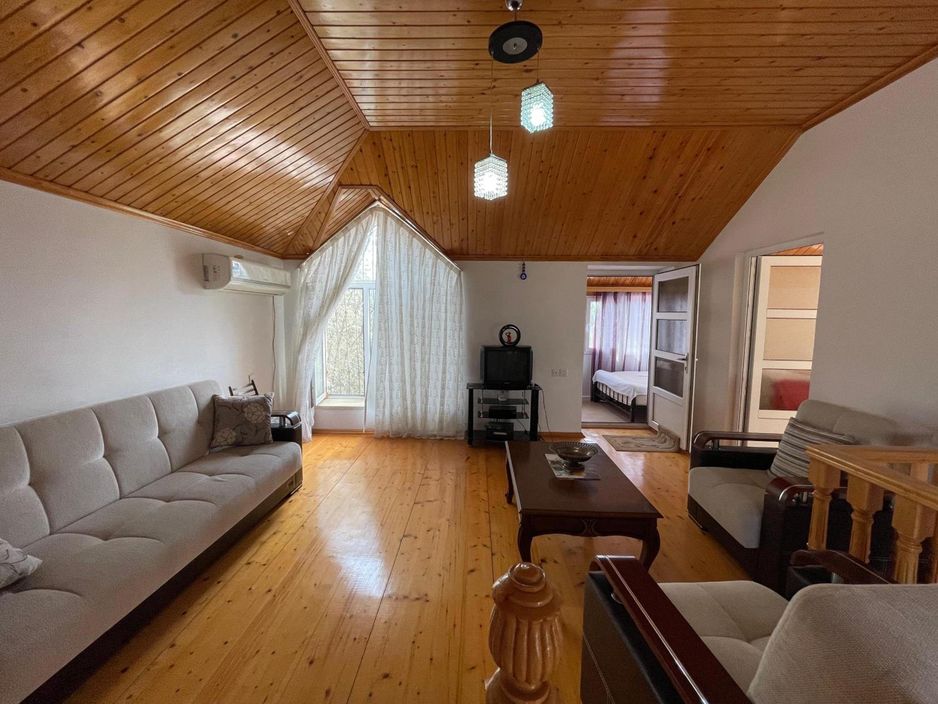 Three-Bedroom Villa photo 1