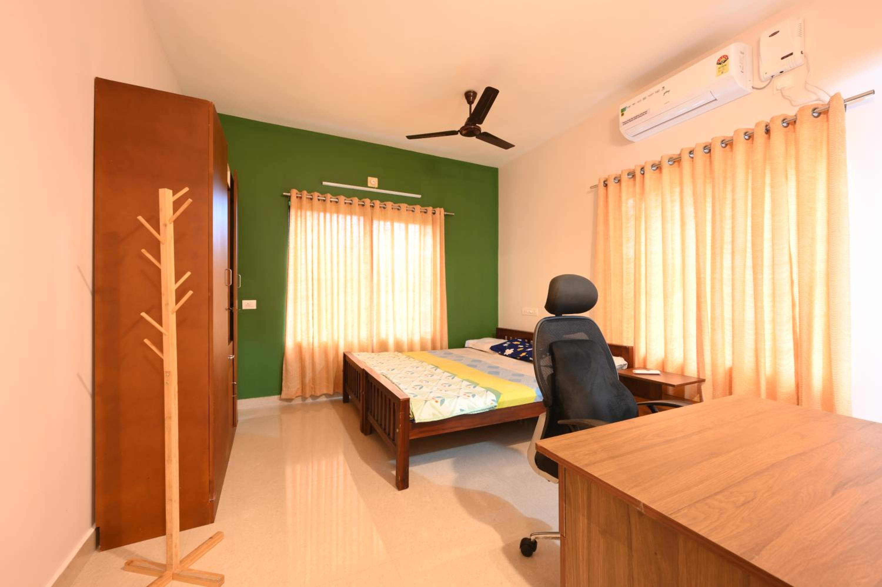 Two-Bedroom Standard Apartment photo 1
