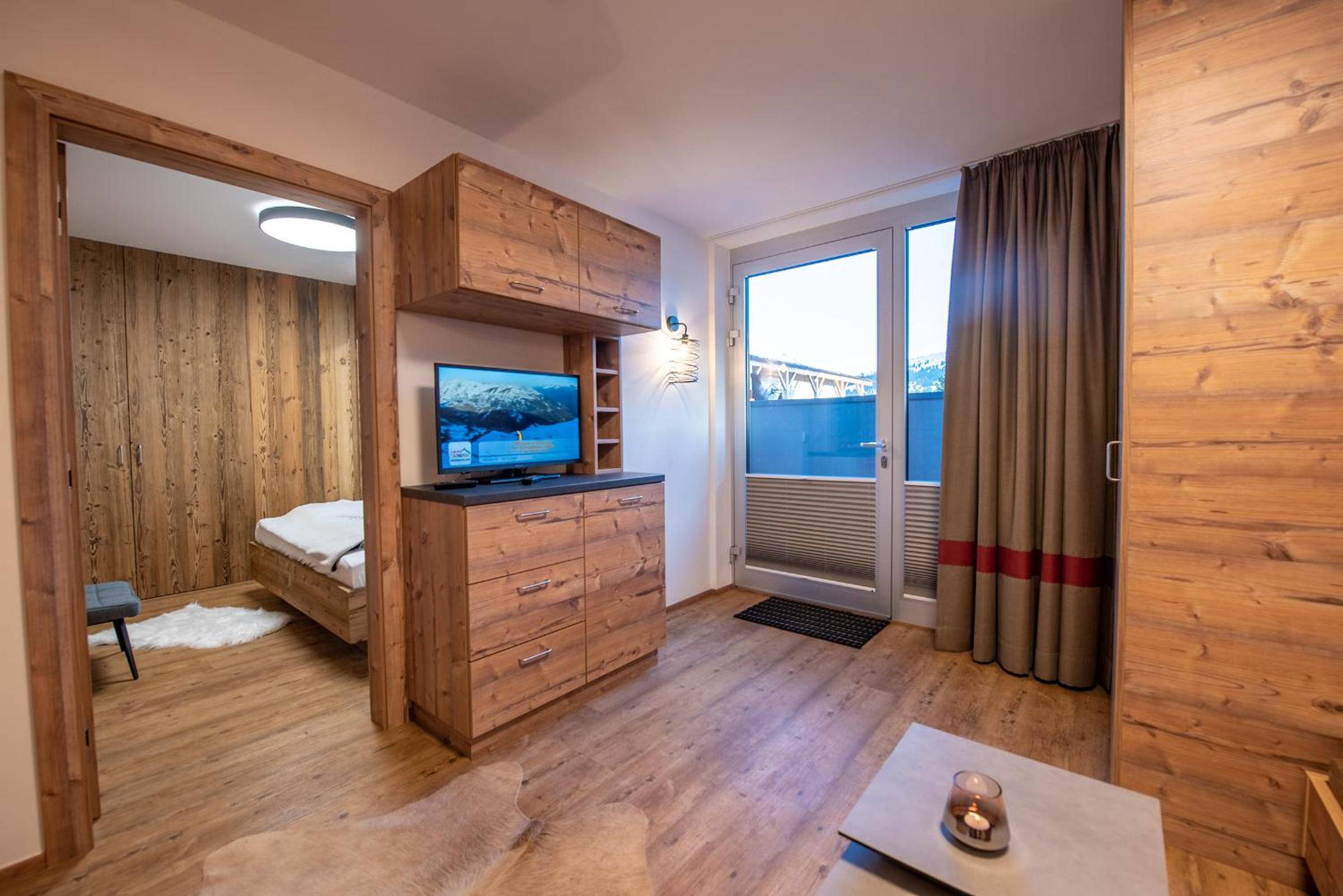 Apartment with Mountain View photo 3