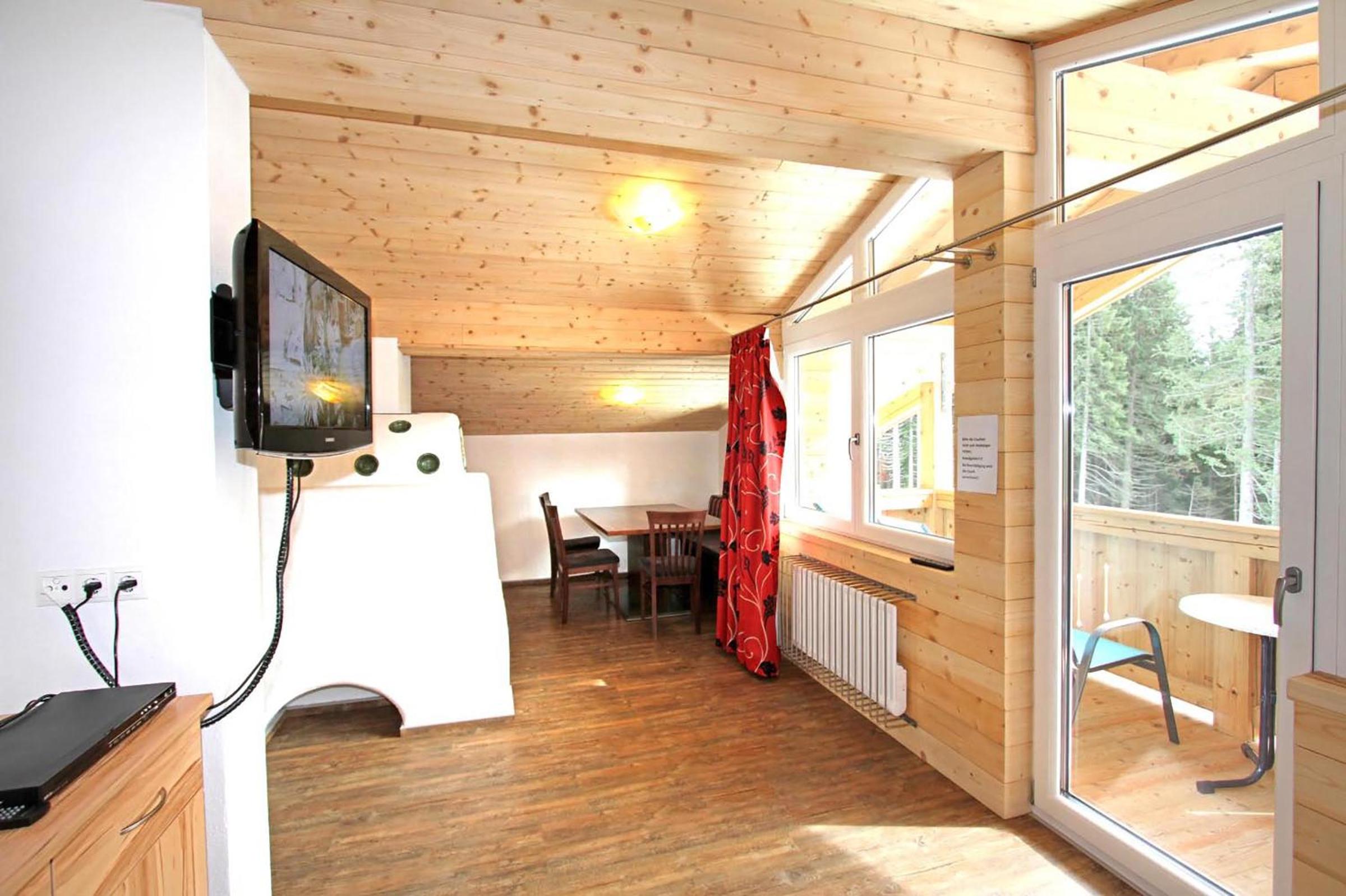 Apartment with Mountain View