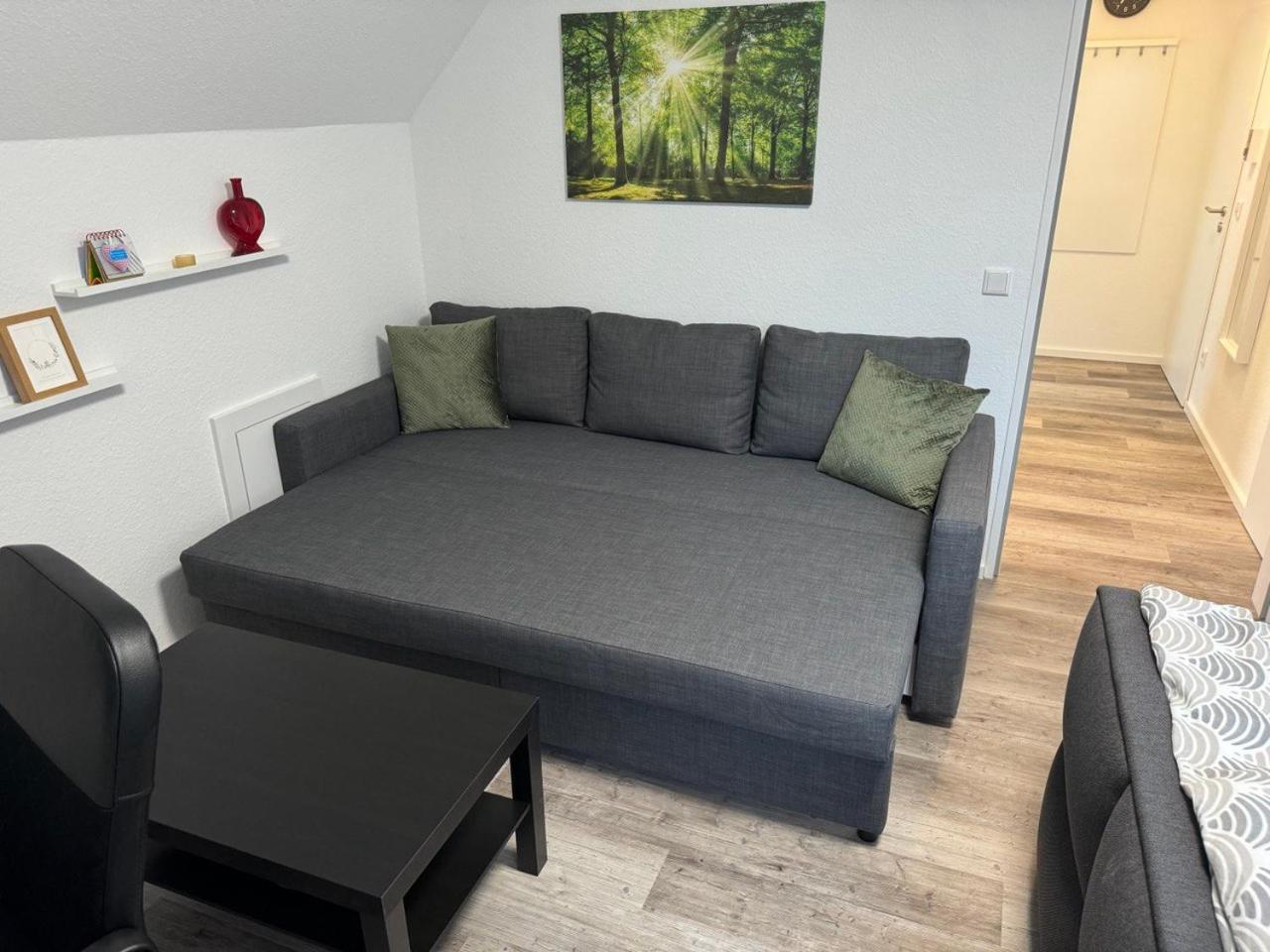 One-Bedroom Apartment photo 1