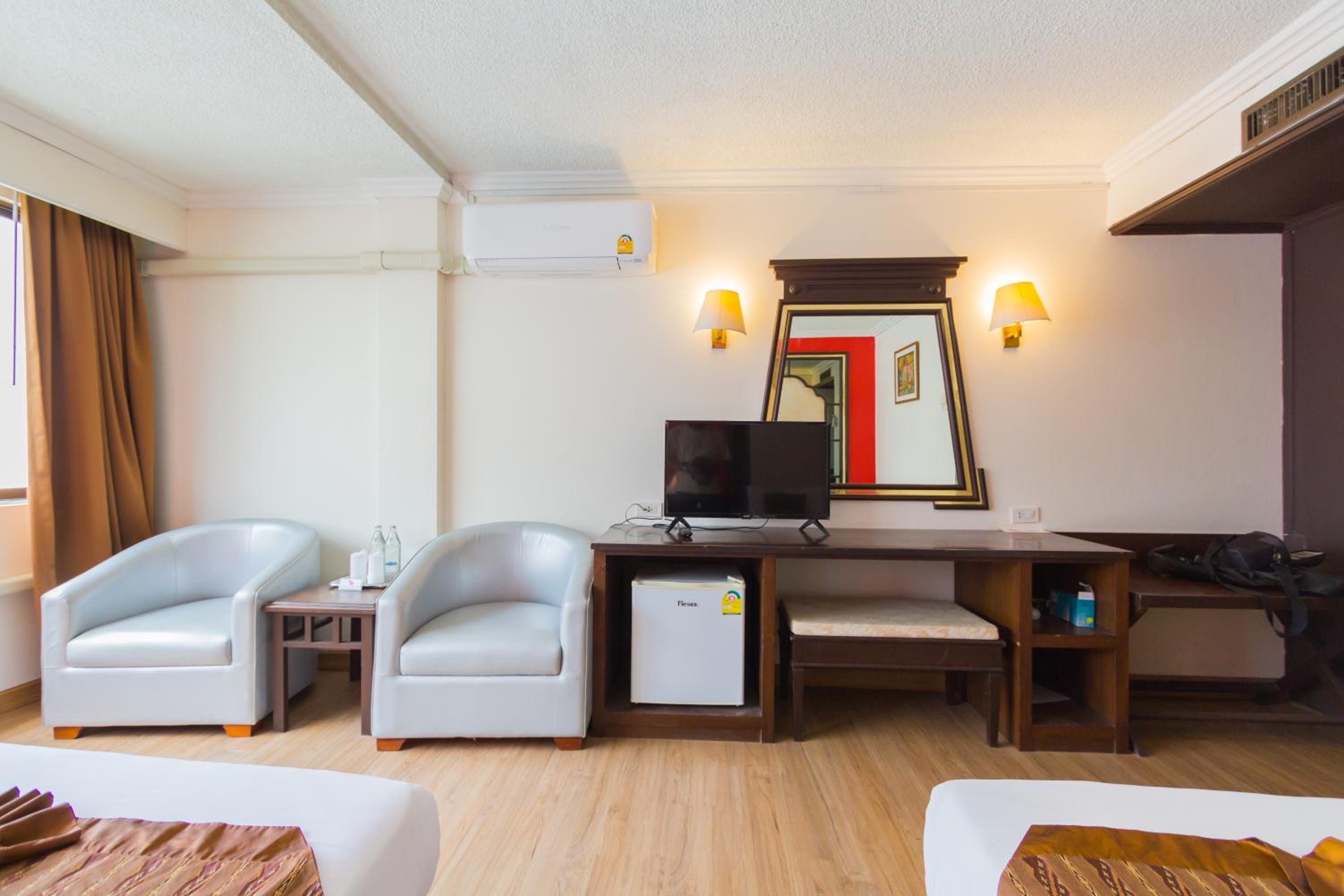 Superior Twin Room - Photo 17