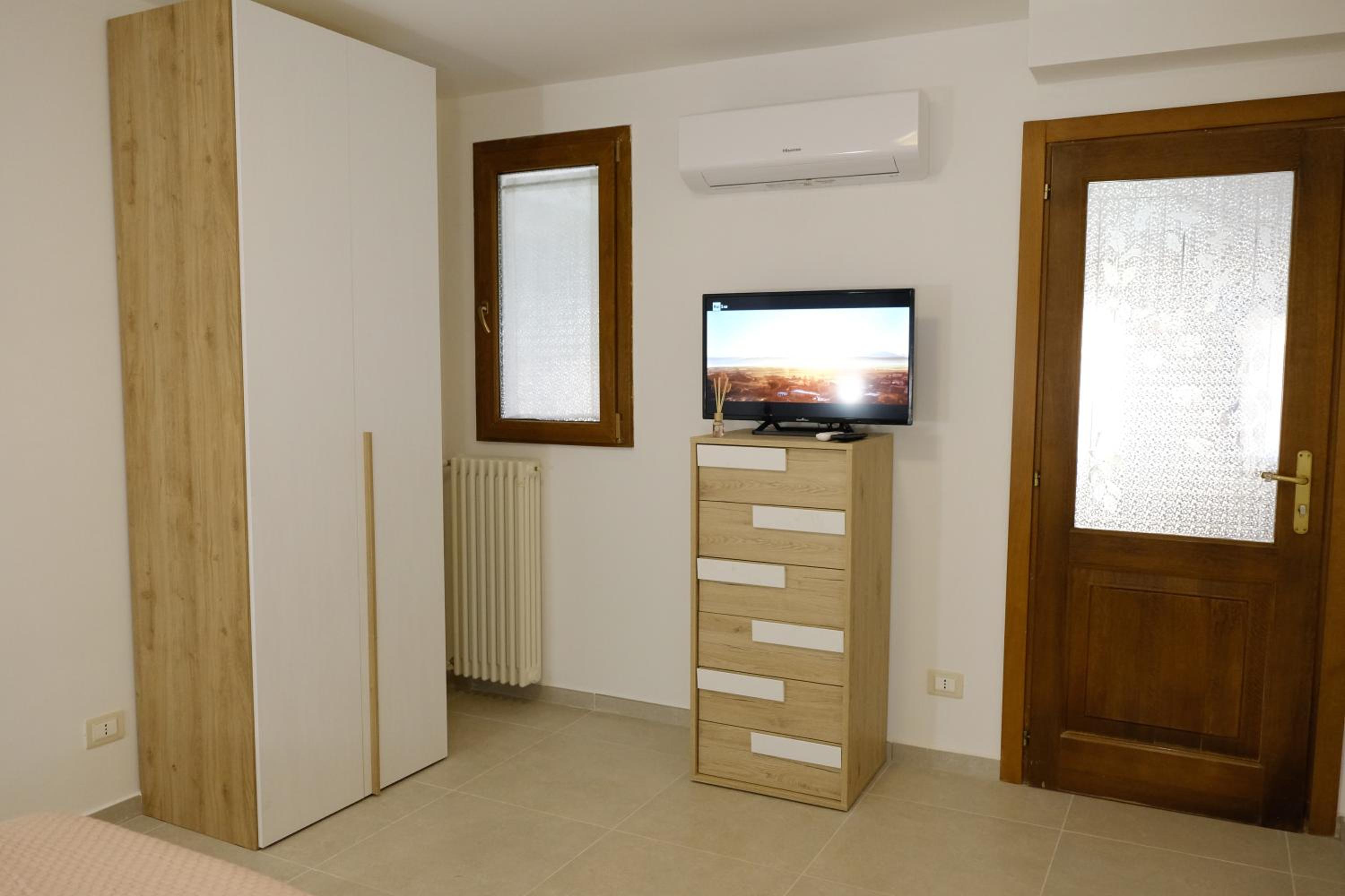 Two-Bedroom House photo 2