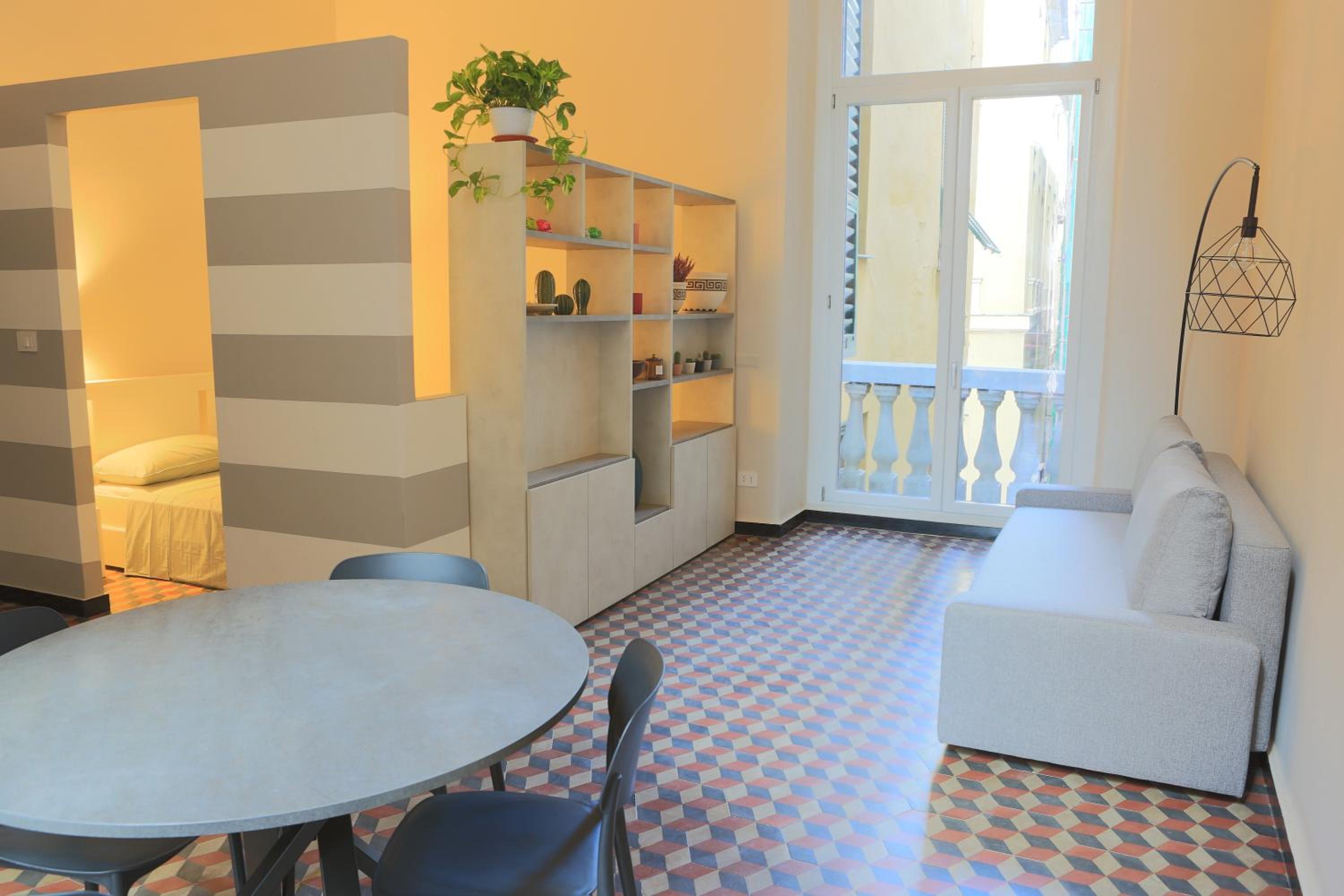 One-Bedroom Apartment