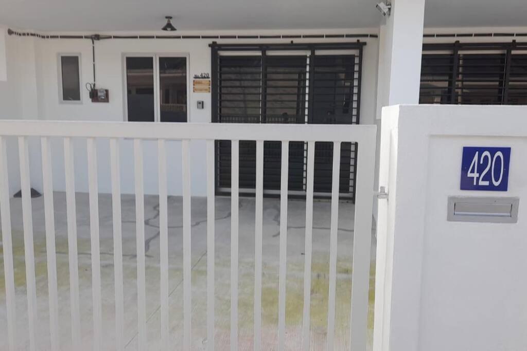 Three-Bedroom House photo 1