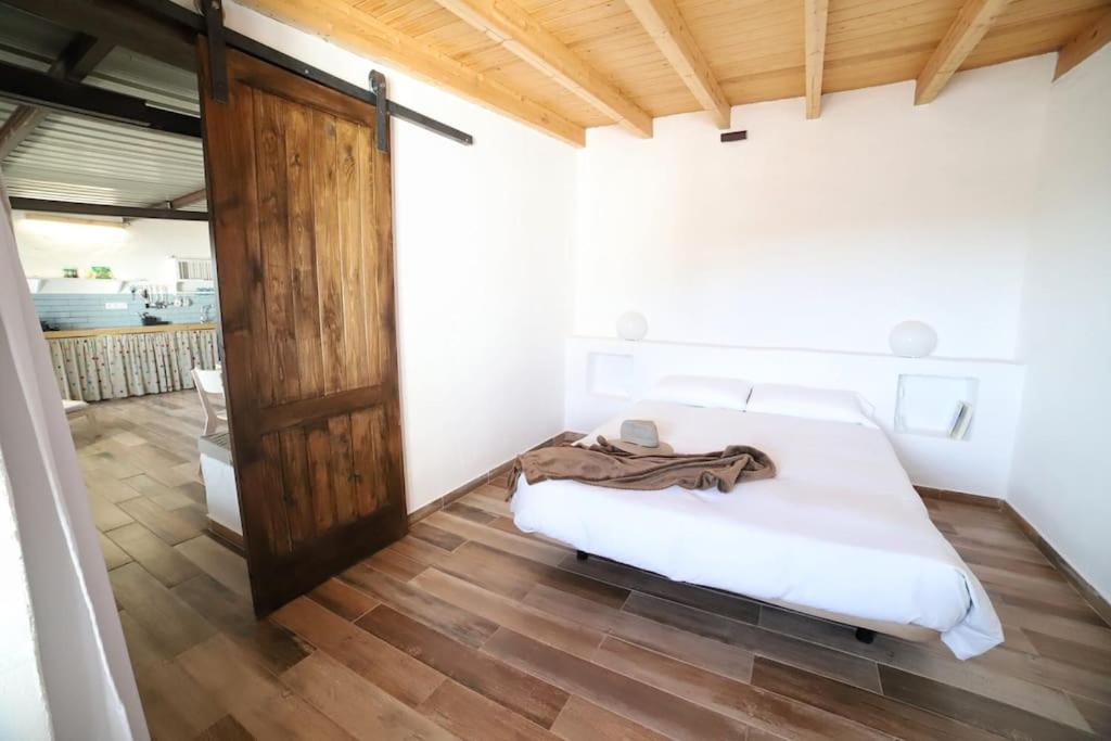 Two-Bedroom House photo 2