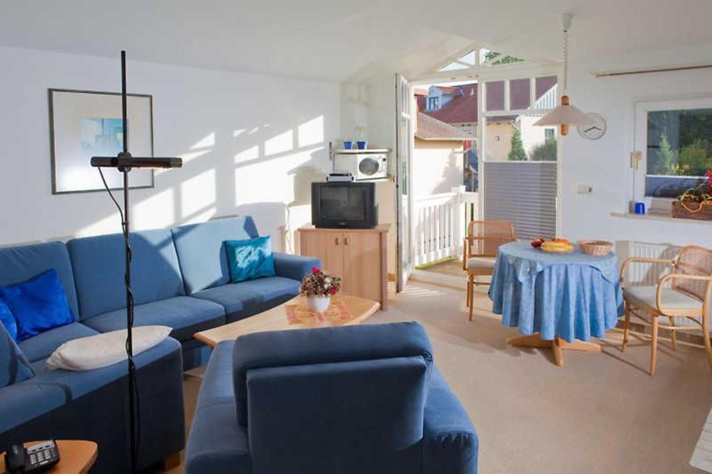 One-Bedroom Apartment with Balcony
