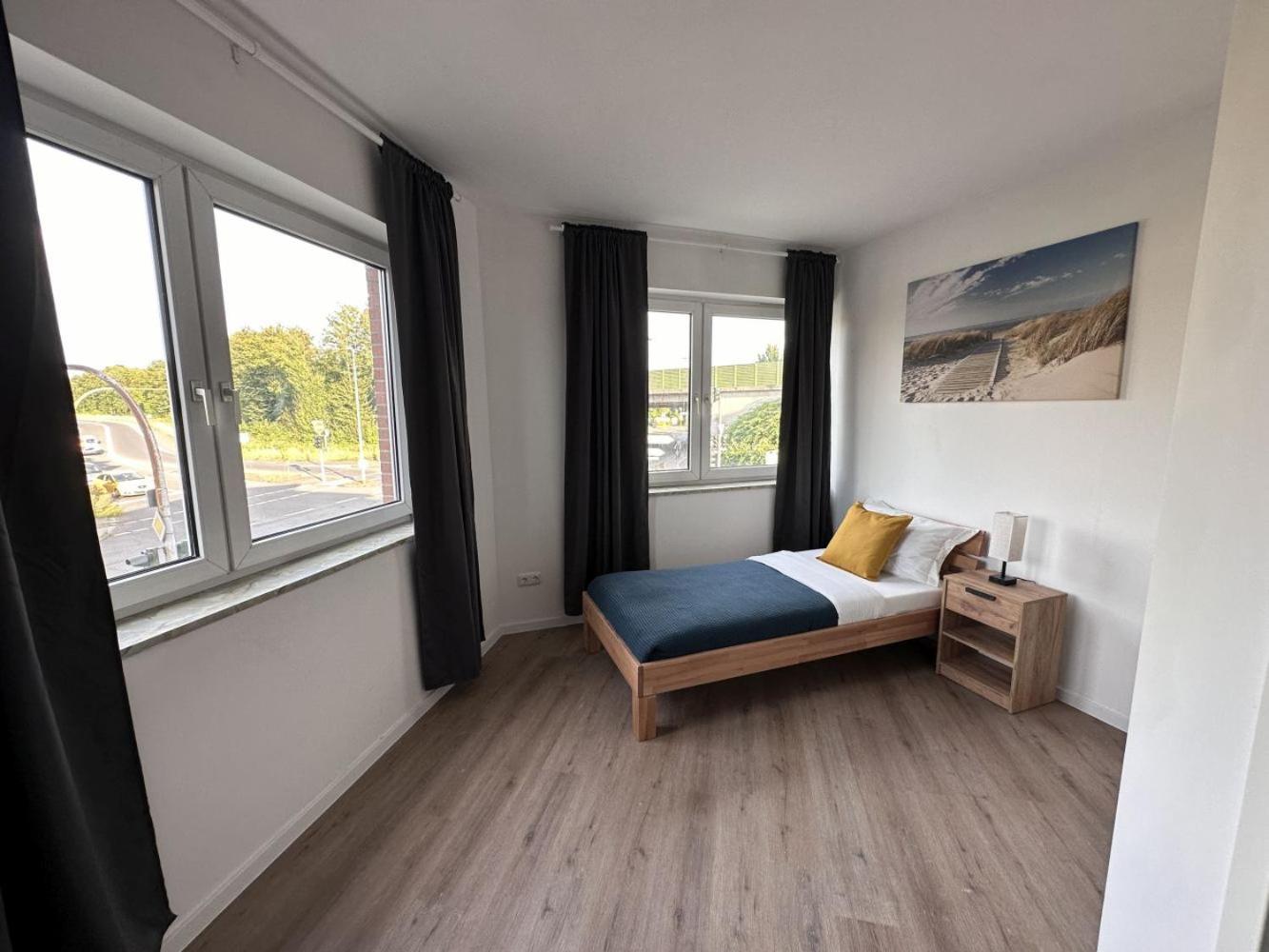Two-Bedroom Apartment with View photo 3