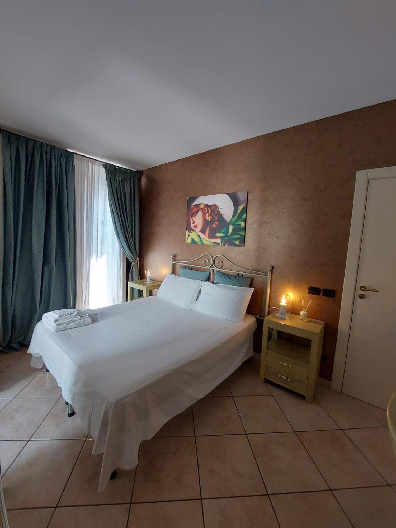 Double Room - Photo 1