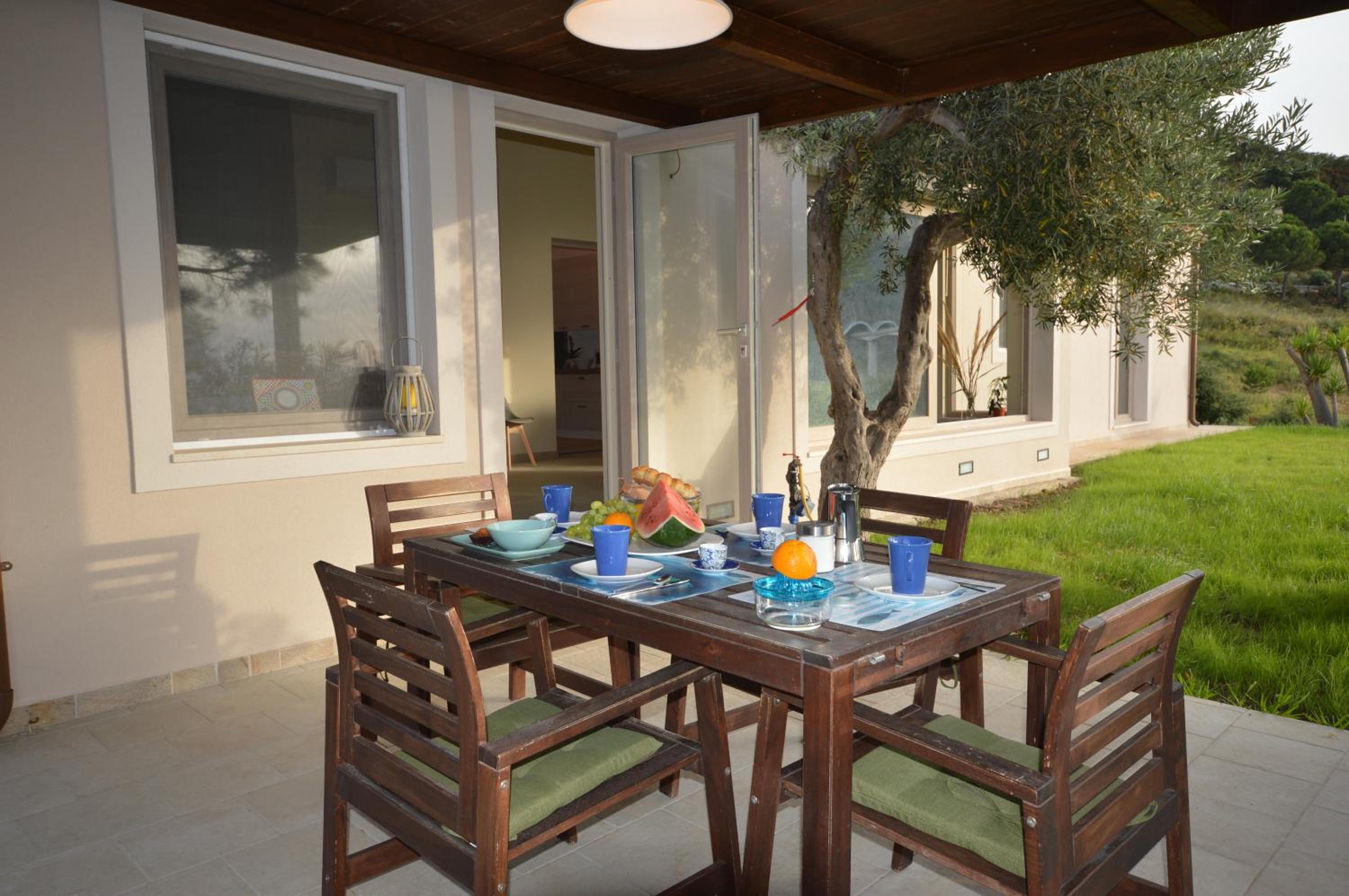 Villa photo 3