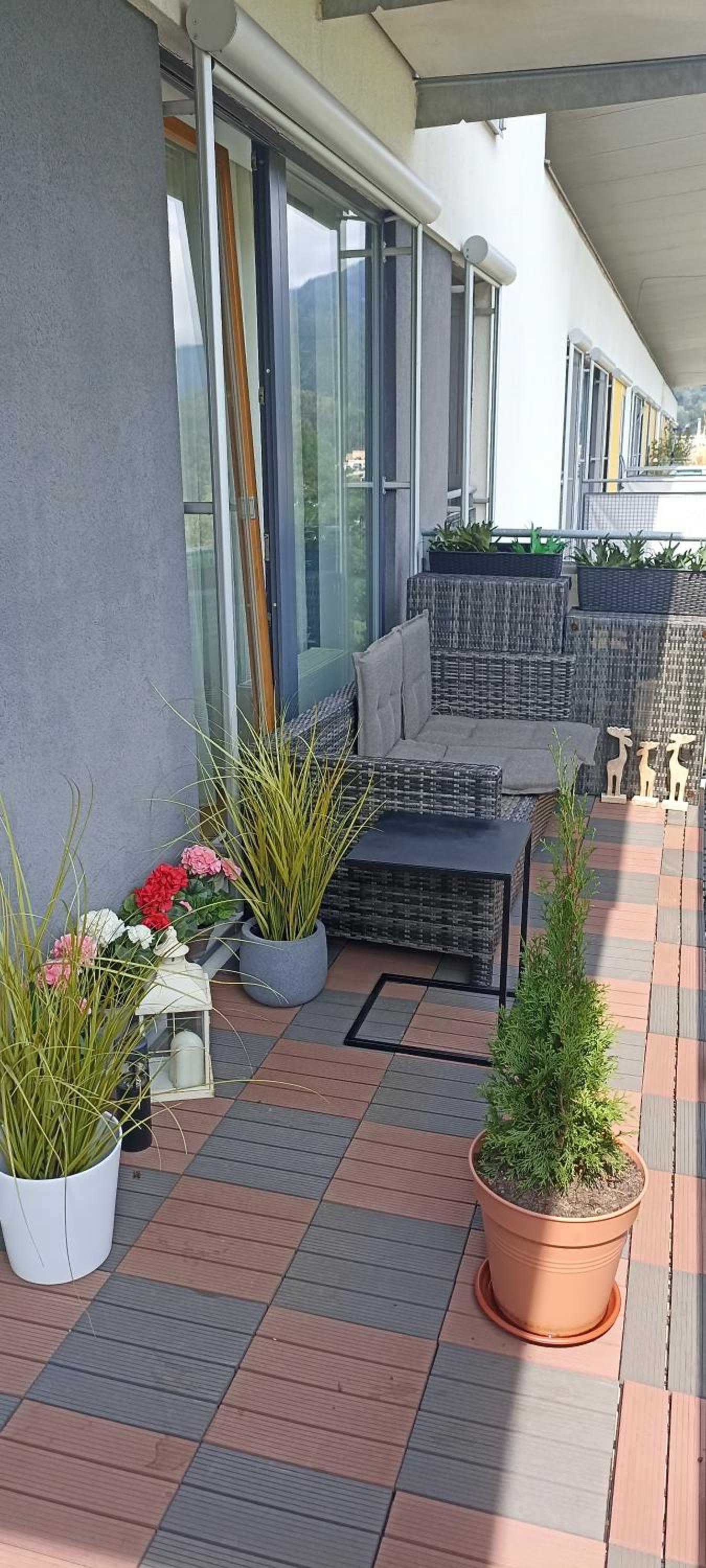 Apartment with Balcony photo 3