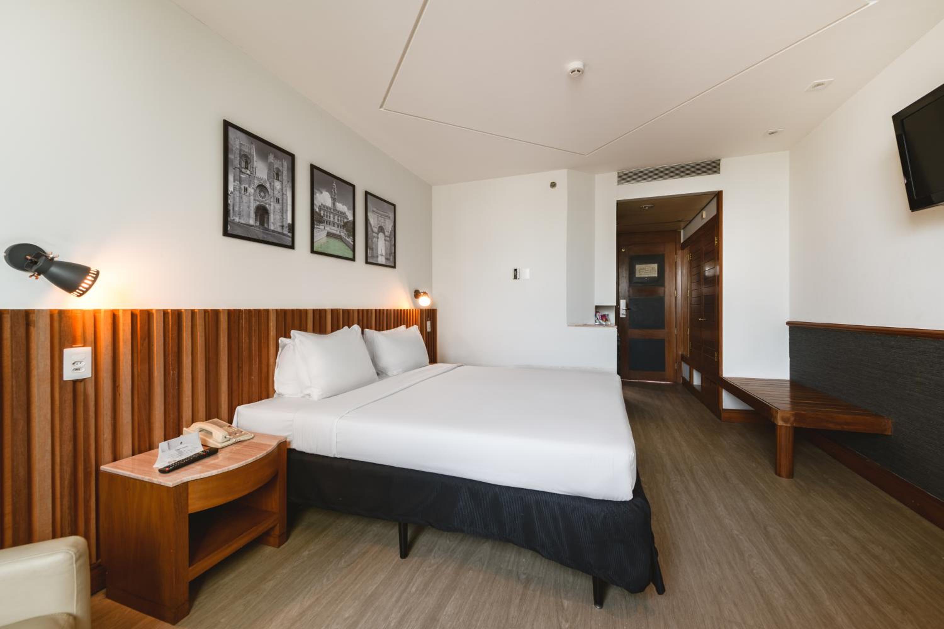Superior Double or Twin Room - Photo 4