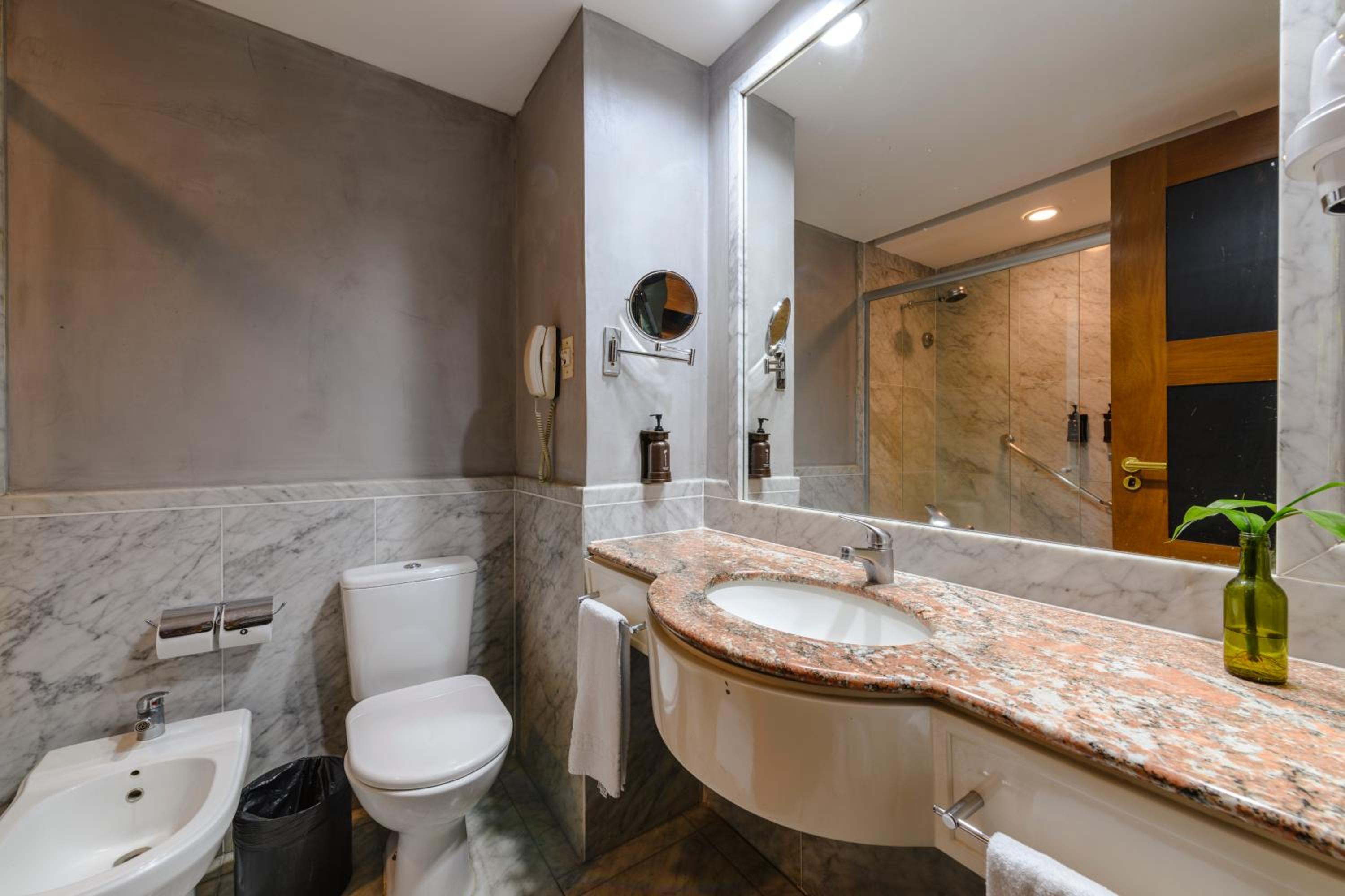 Superior Double or Twin Room - Photo 3