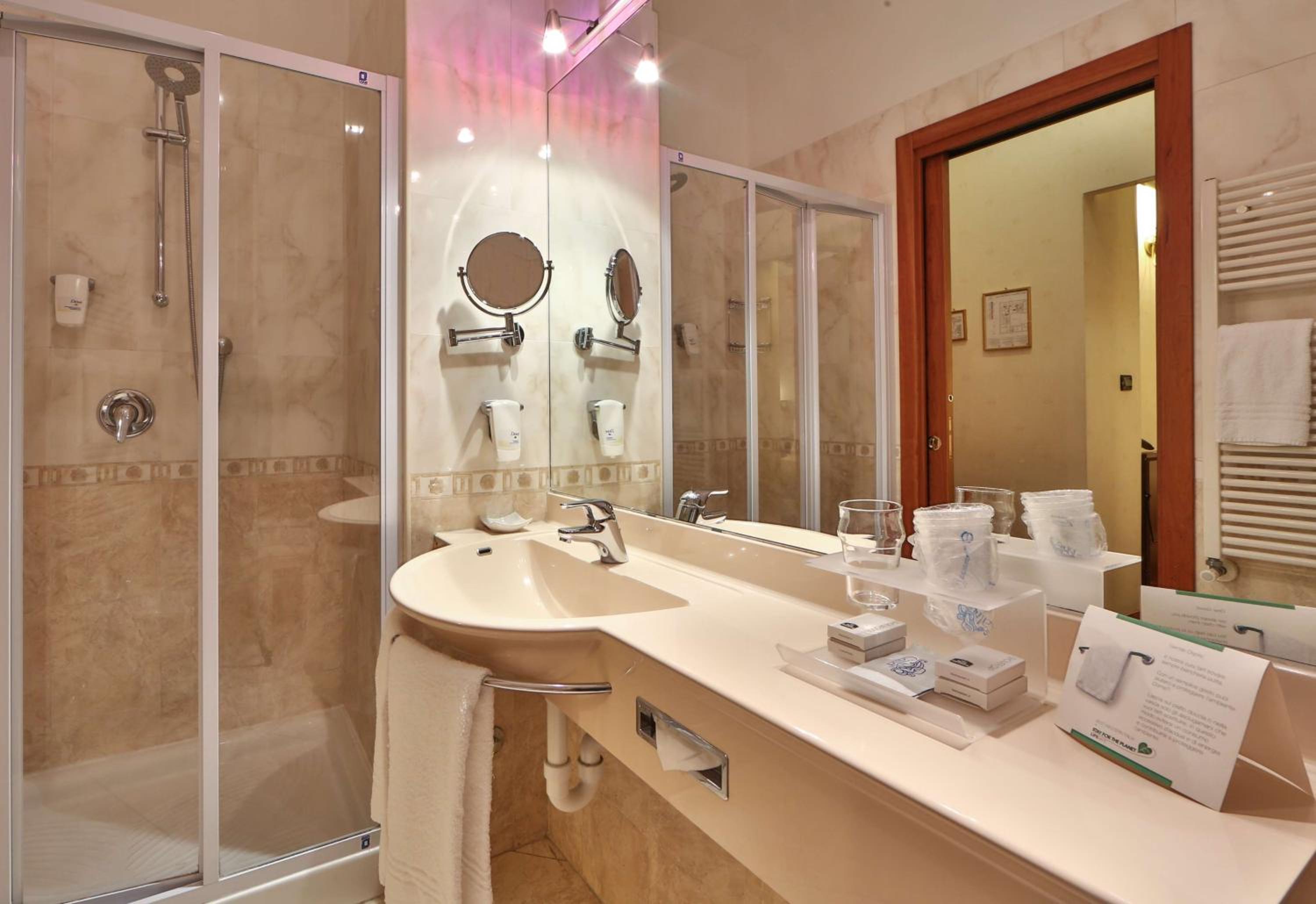 Classic Double Room - Photo 2