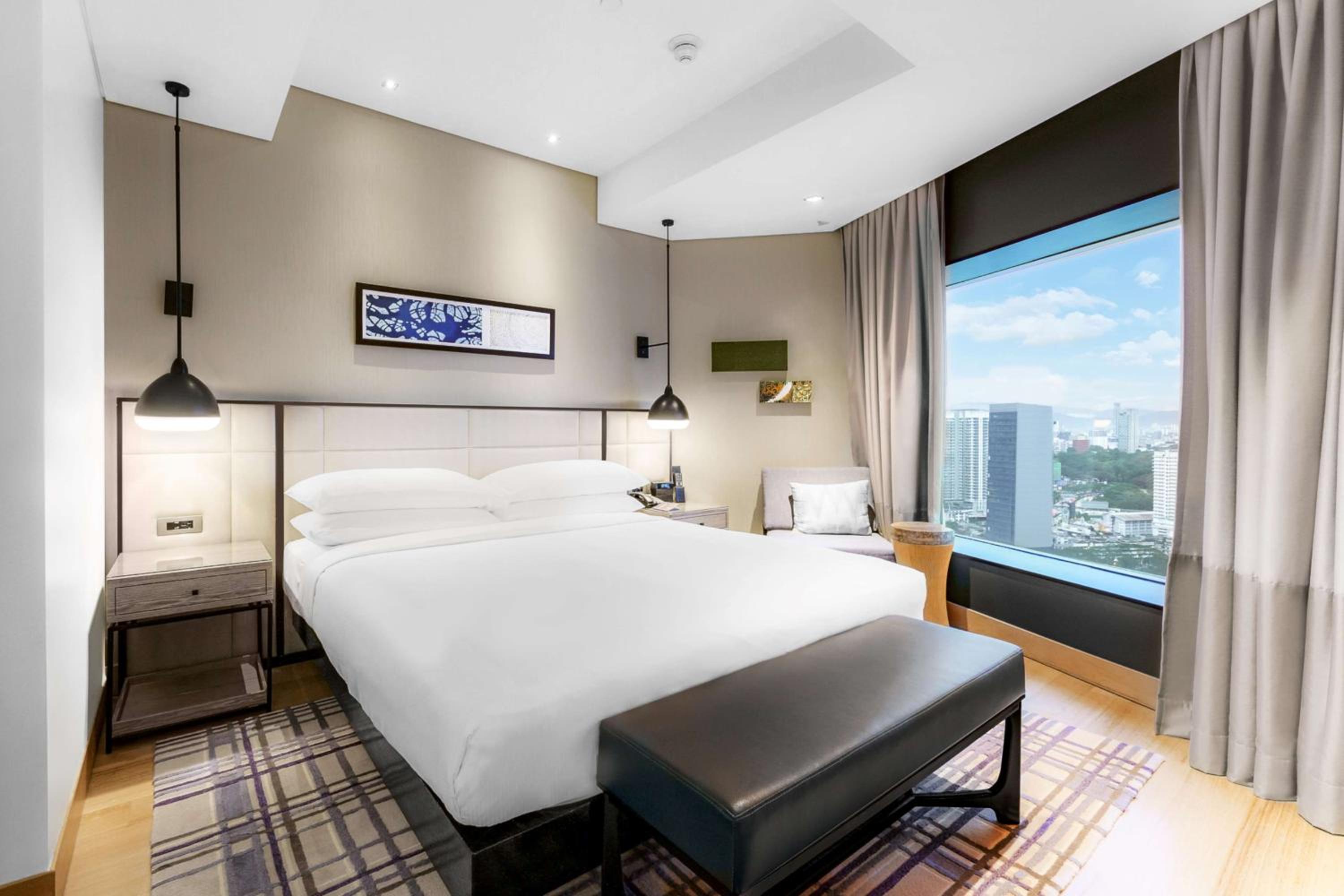 Grand Executive Suite