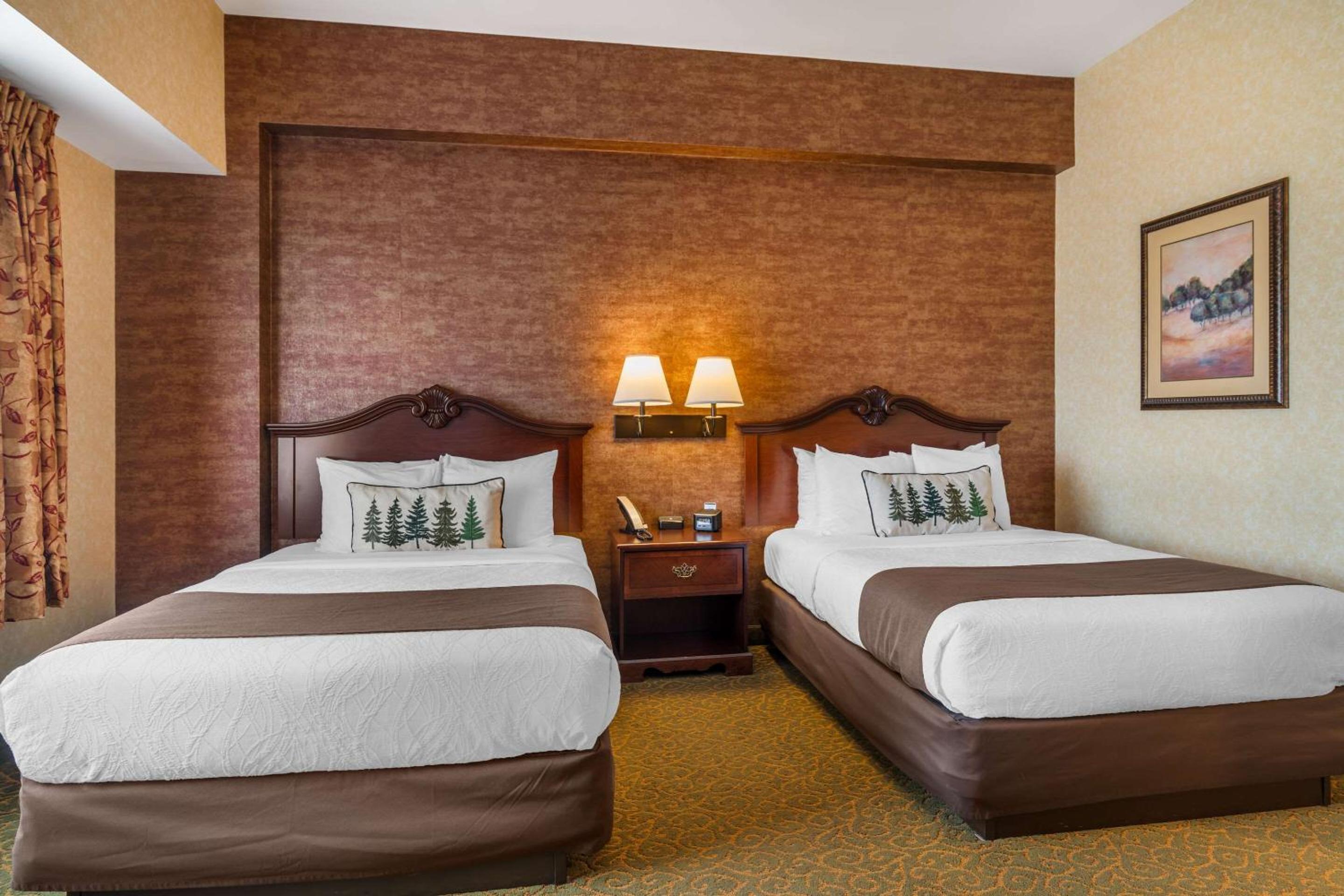 Double Room with Two Double Beds - Accessible/Non-Smoking - Photo 2