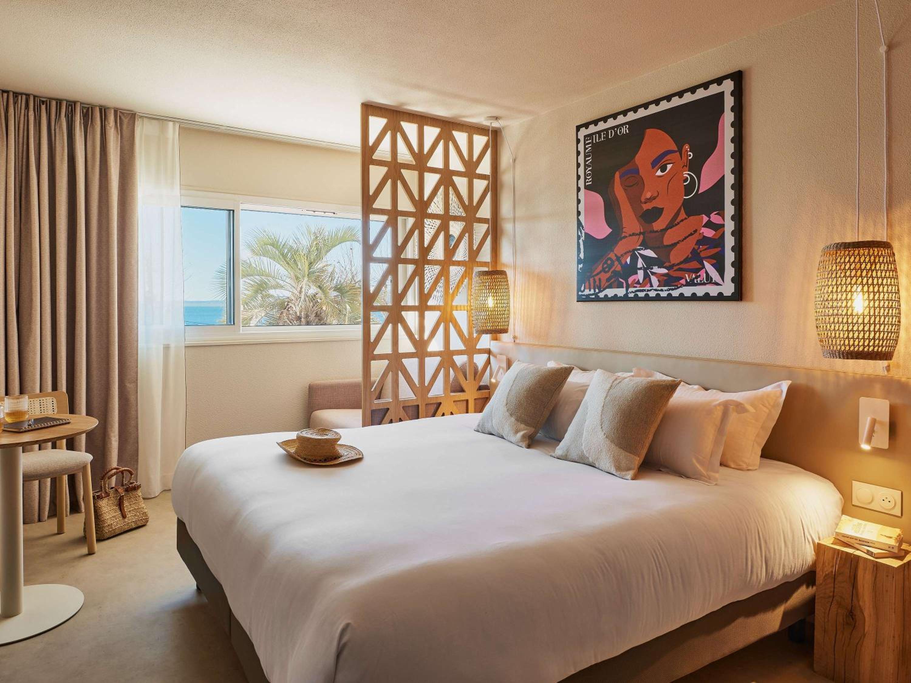Superior Double Room with Sea View - Photo 1