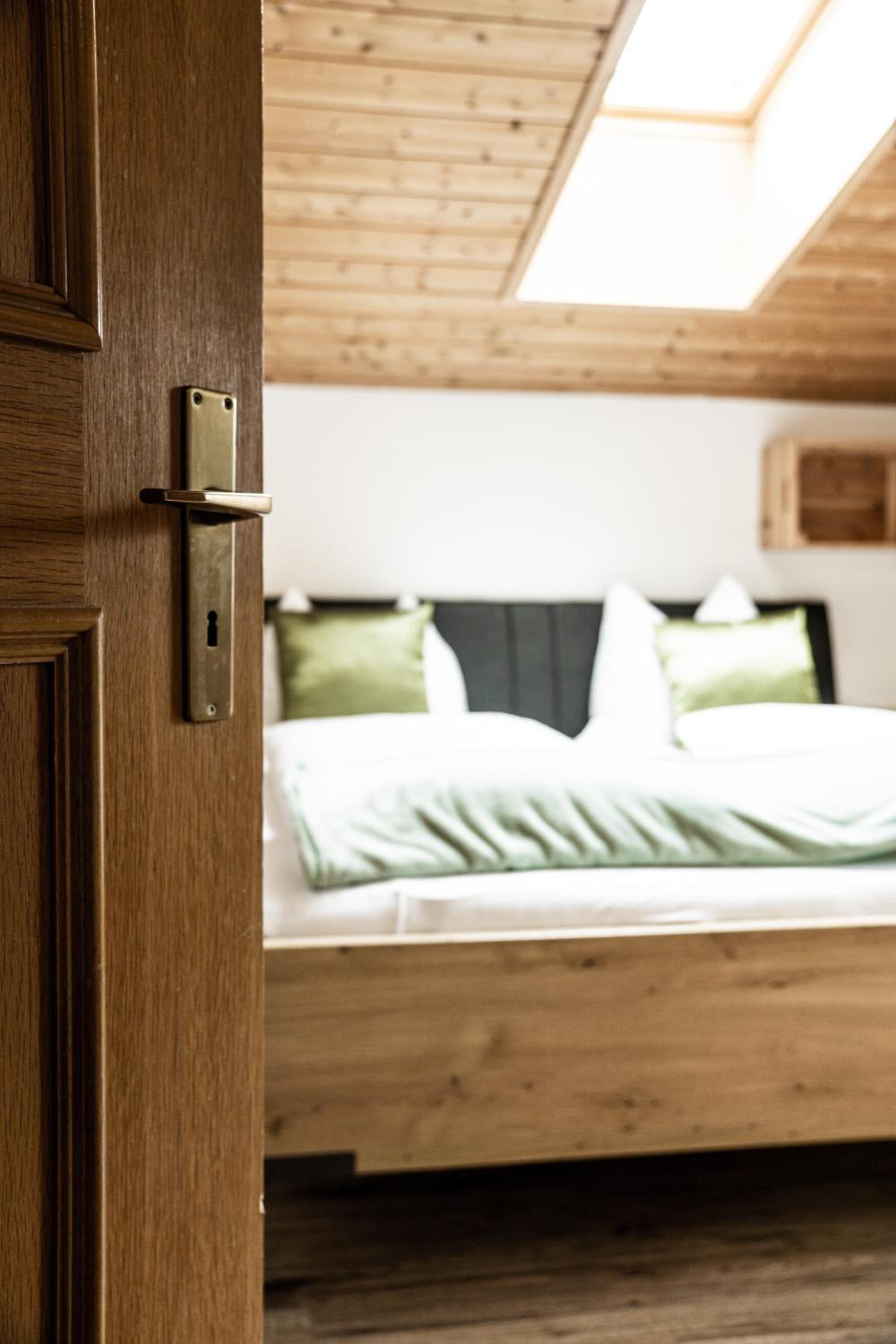 One-Bedroom Apartment with Balcony