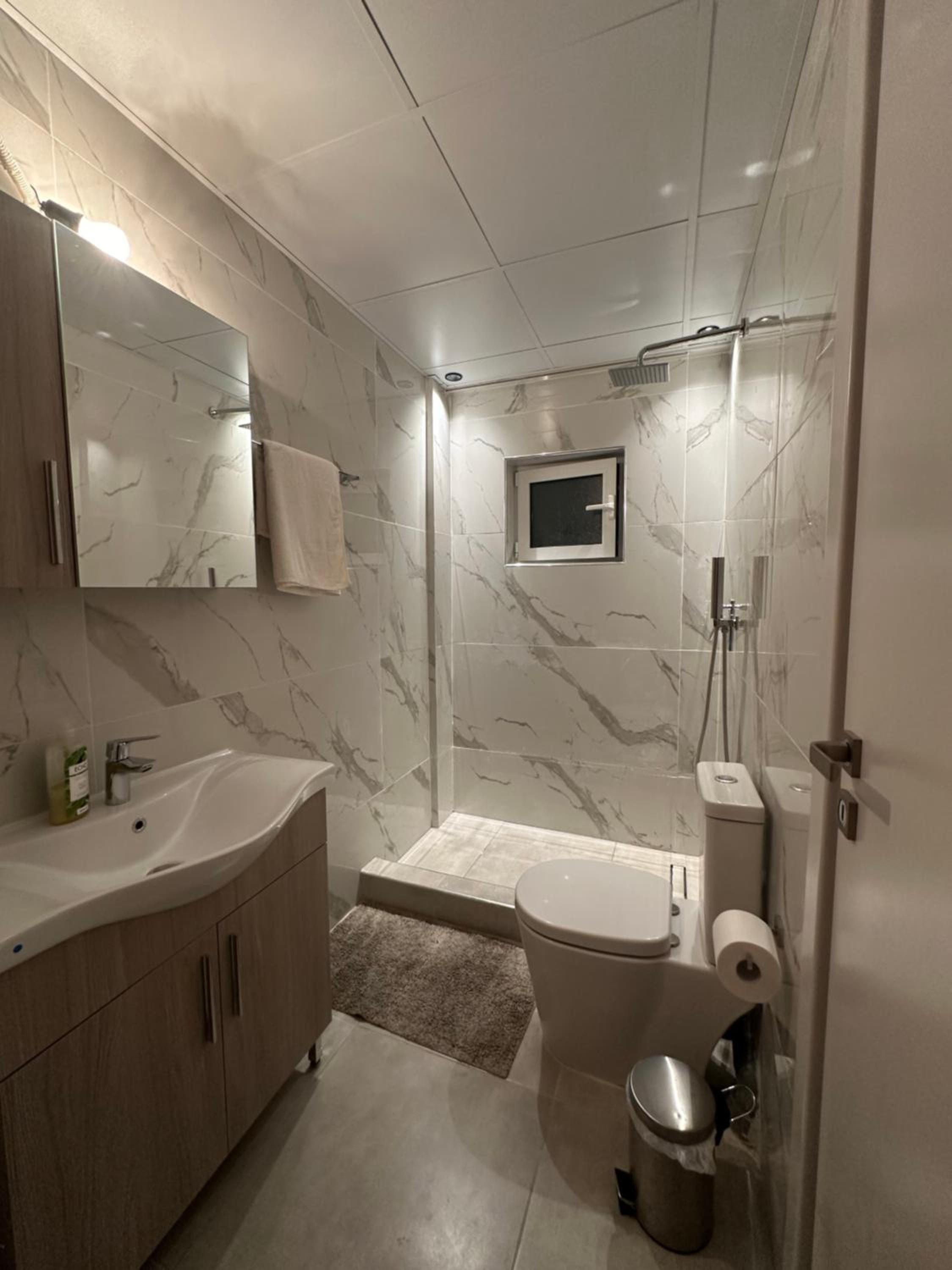 One-Bedroom House photo 3