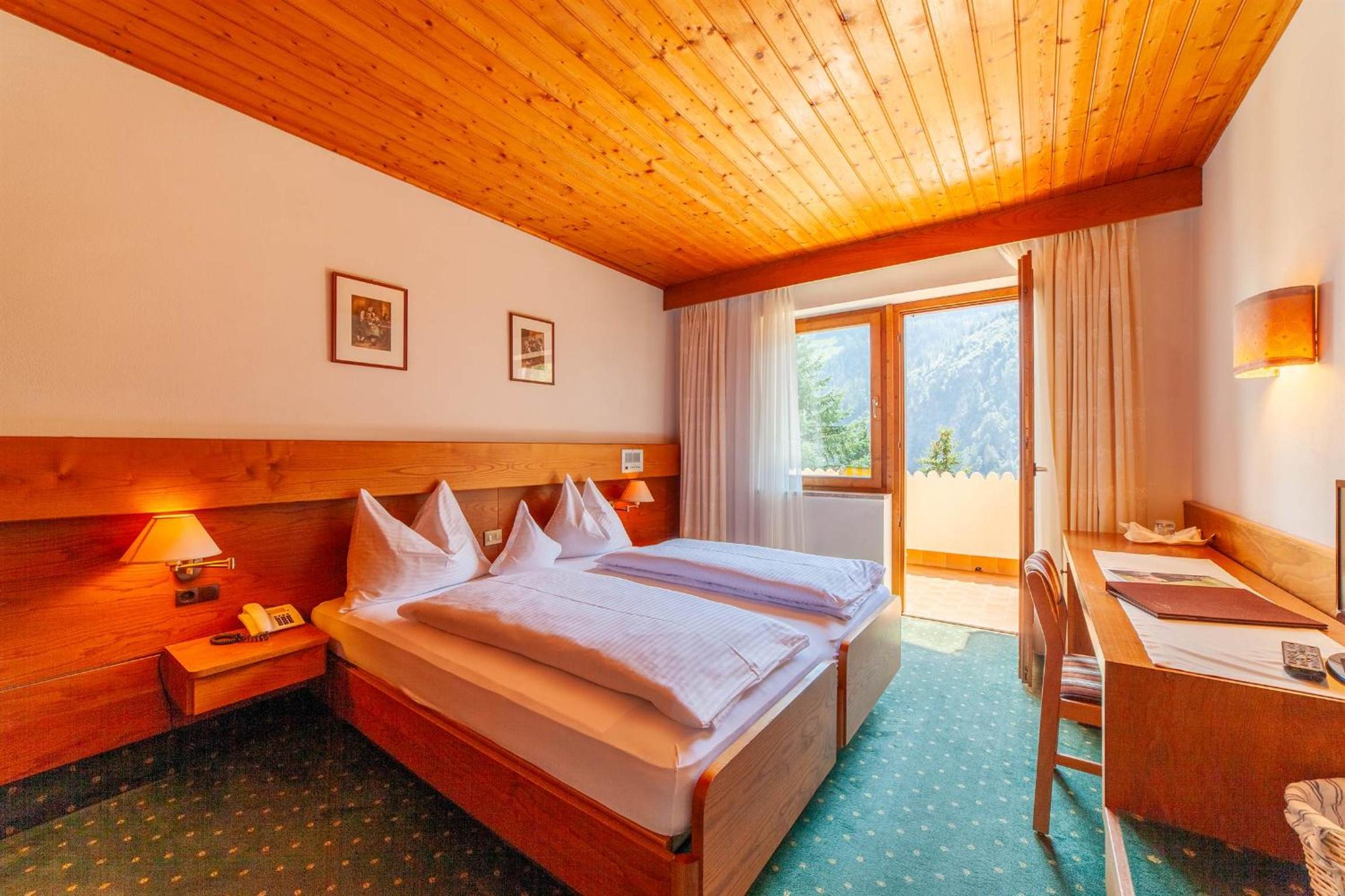 Quadruple Room with Terrace