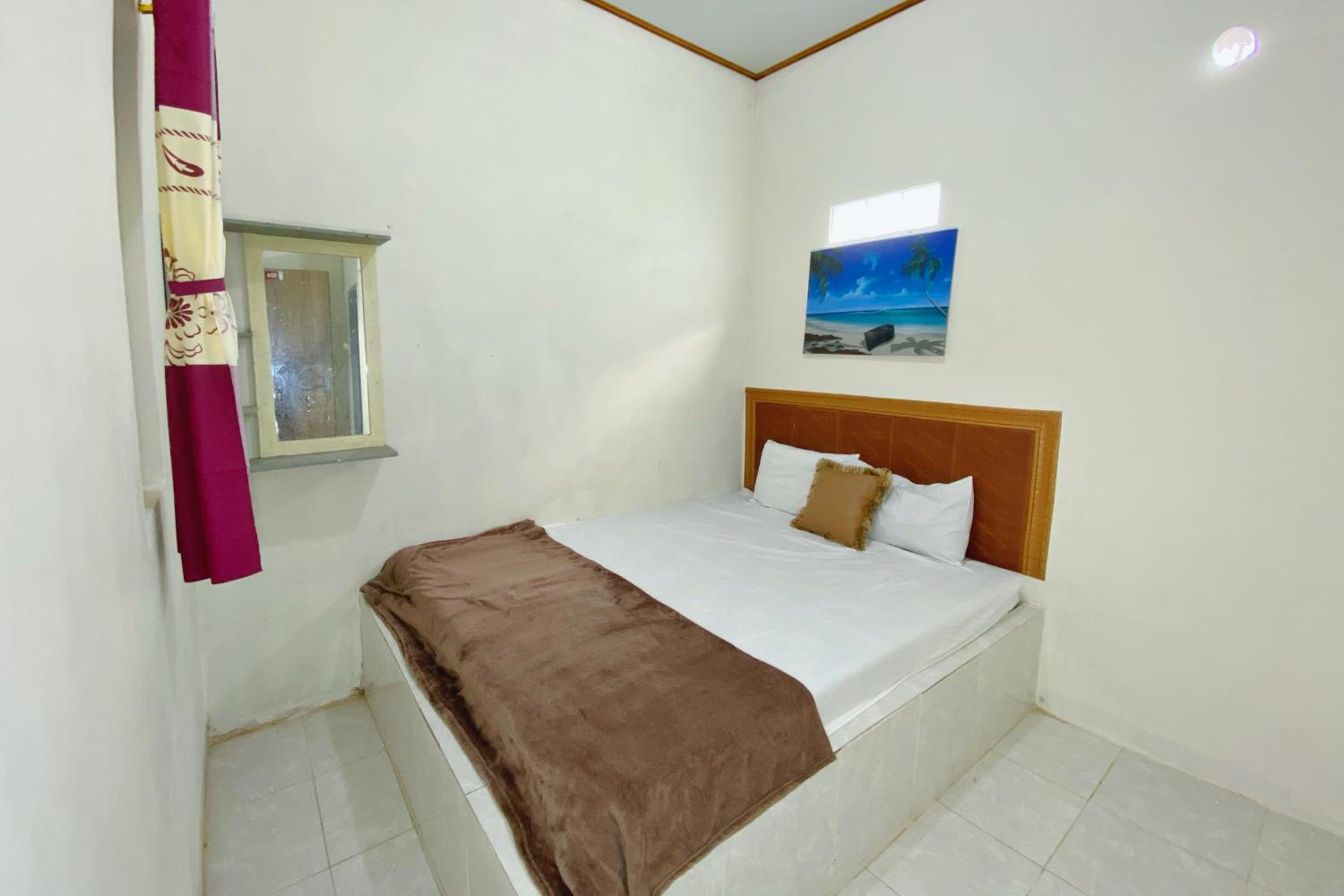Standard Double Room with Fan photo 2