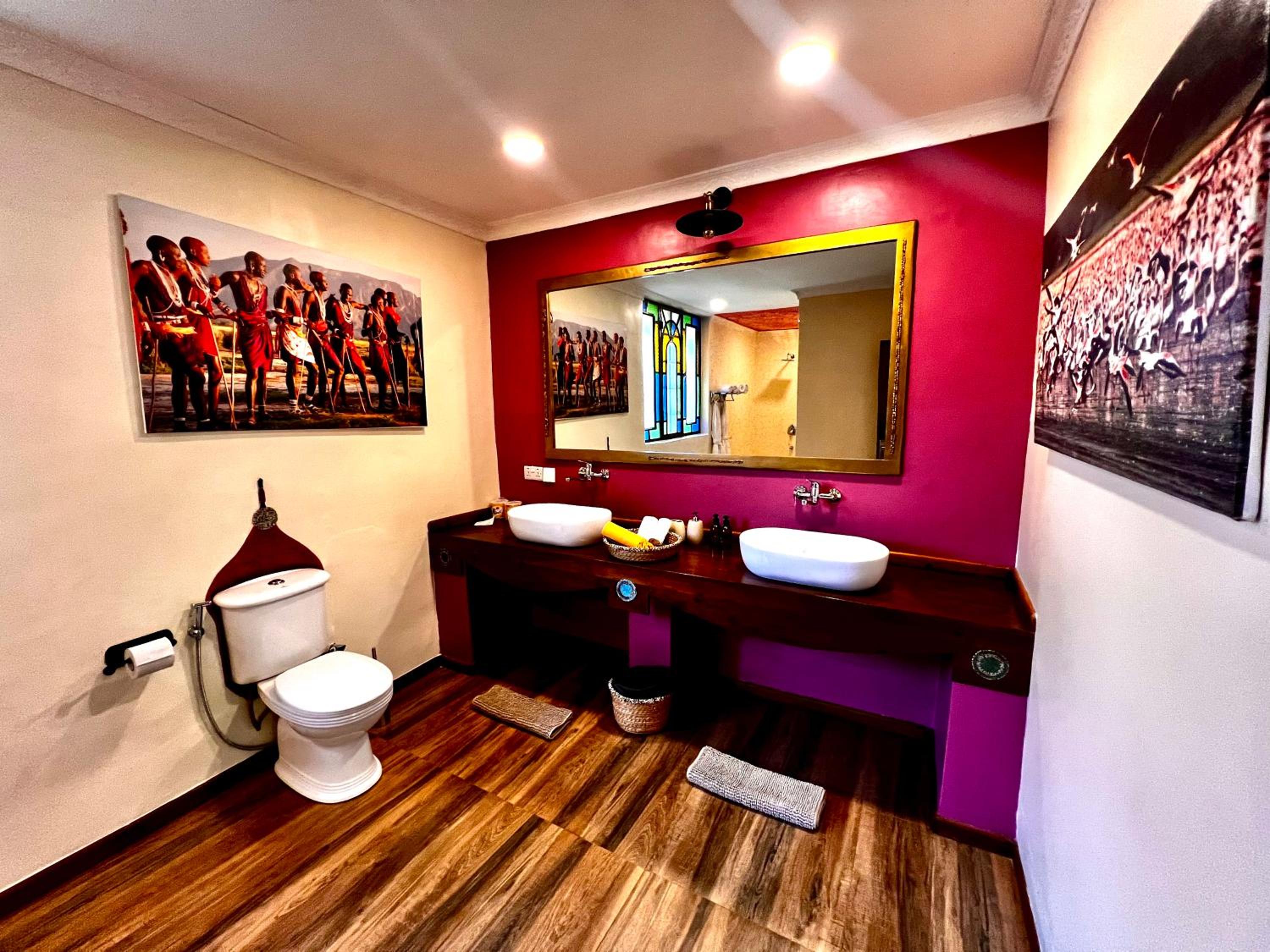 Superior Suite - Photo 25