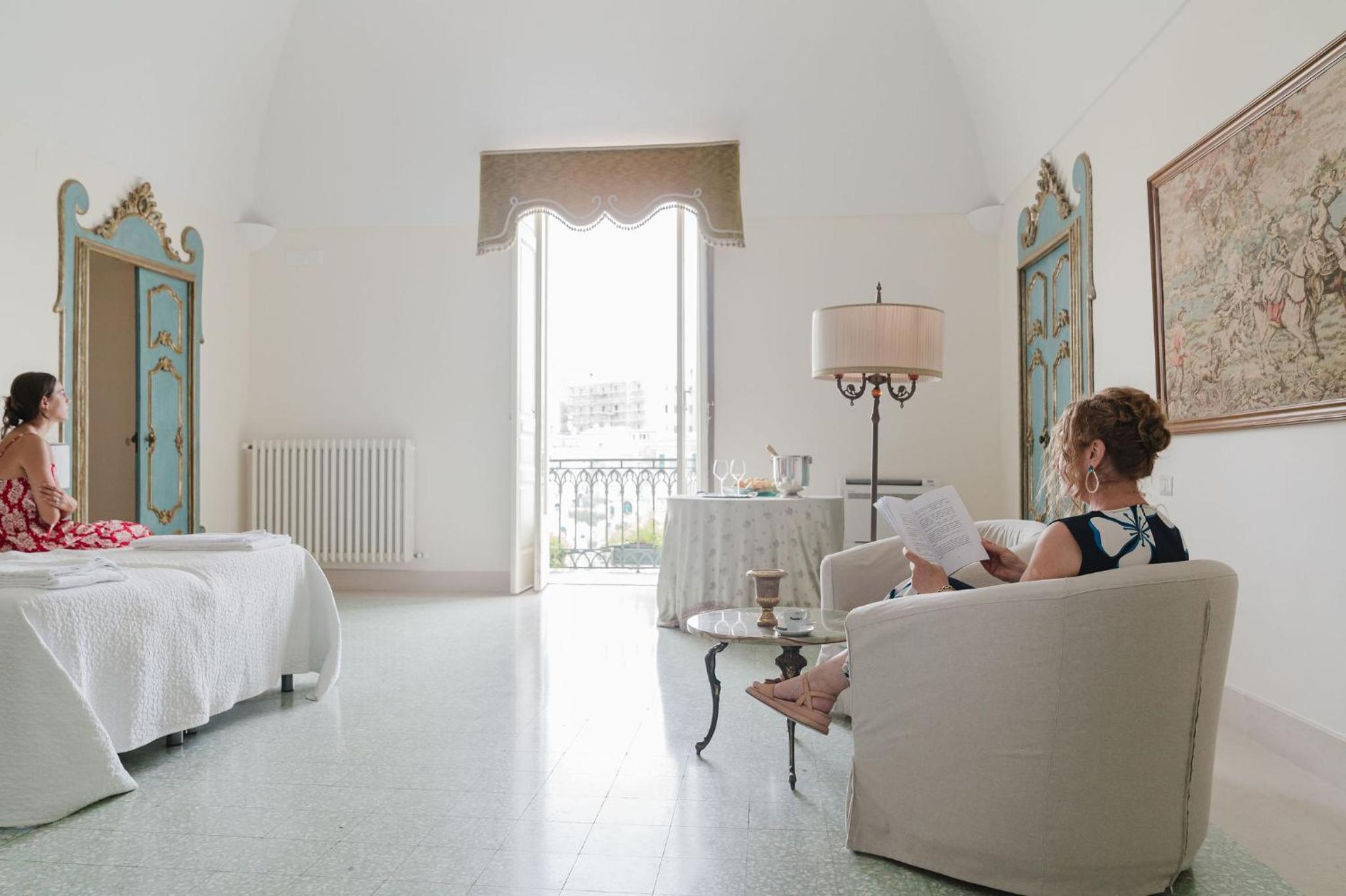 Superior Double or Twin Room with View photo 3