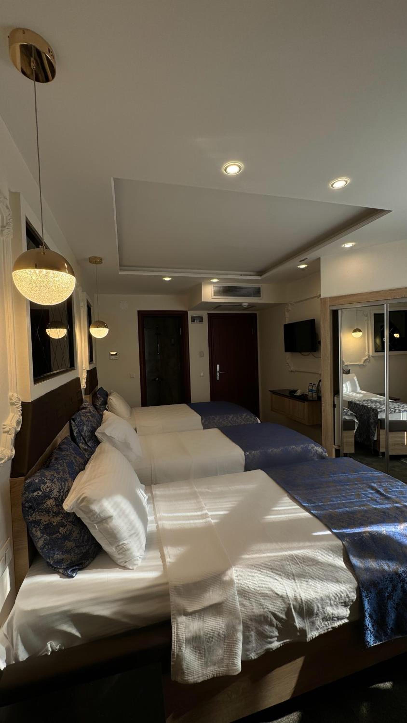 Triple Room